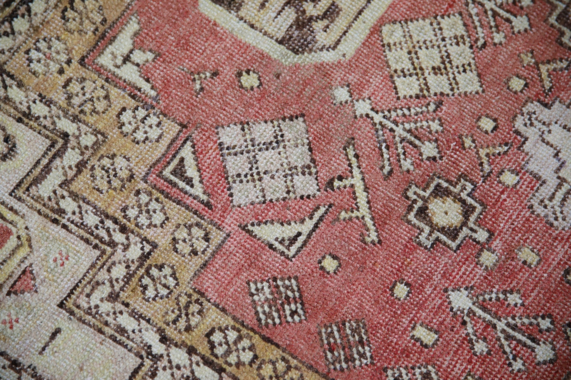 Turkish Vintage Anatolian Rug 3'10" x 5'8" #1021