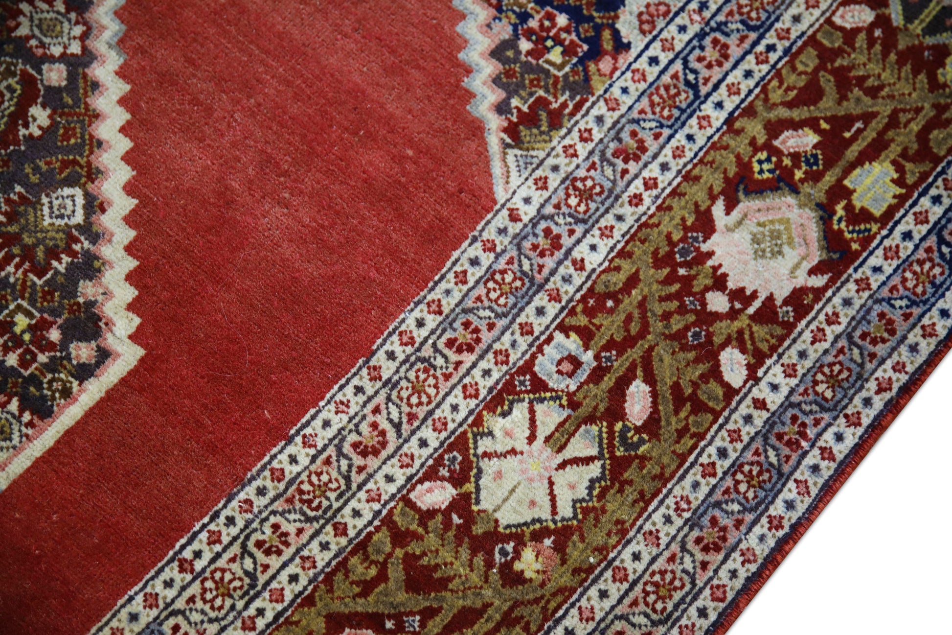 Turkish Vintage Anatolian Rug 4'5" x 6'5" #1010
