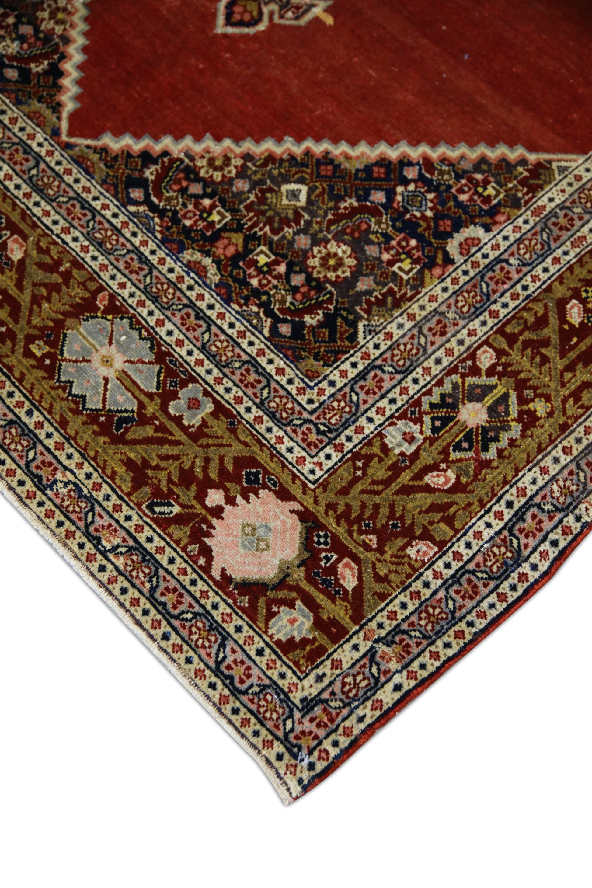 Turkish Vintage Anatolian Rug 4'5" x 6'5" #1010