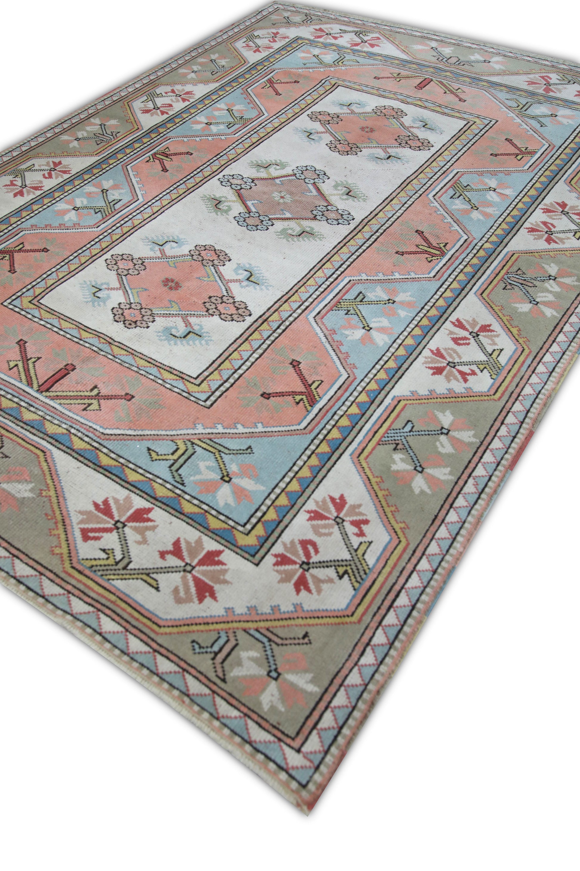Turkish Vintage Anatolian Rug  5'10" x 8'3" #511