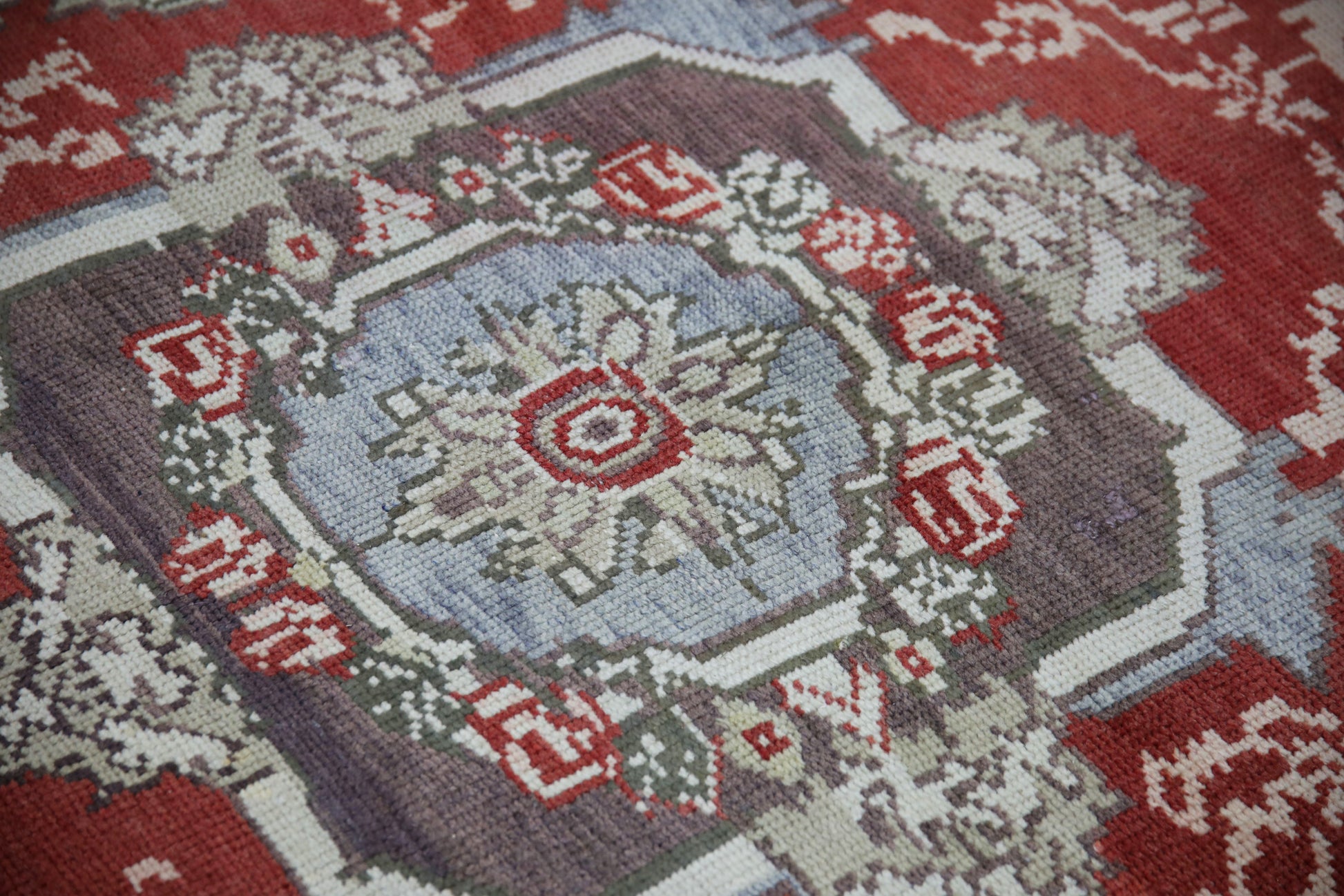 Turkish Vintage Anatolian Rug  4'9" x 8'3" #2122