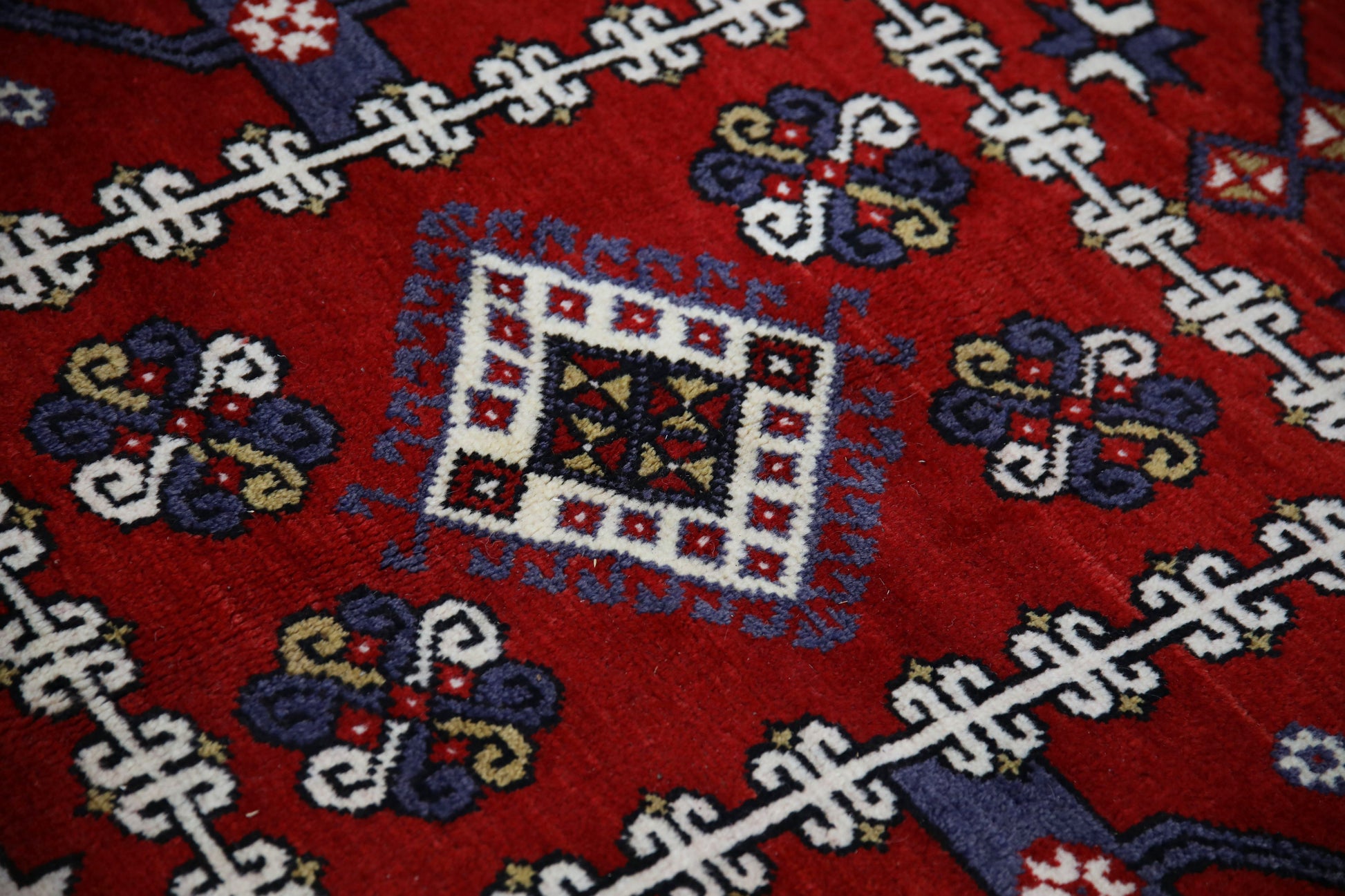 Turkish Vintage Anatolian Rug  6'10" x 9'11" #242