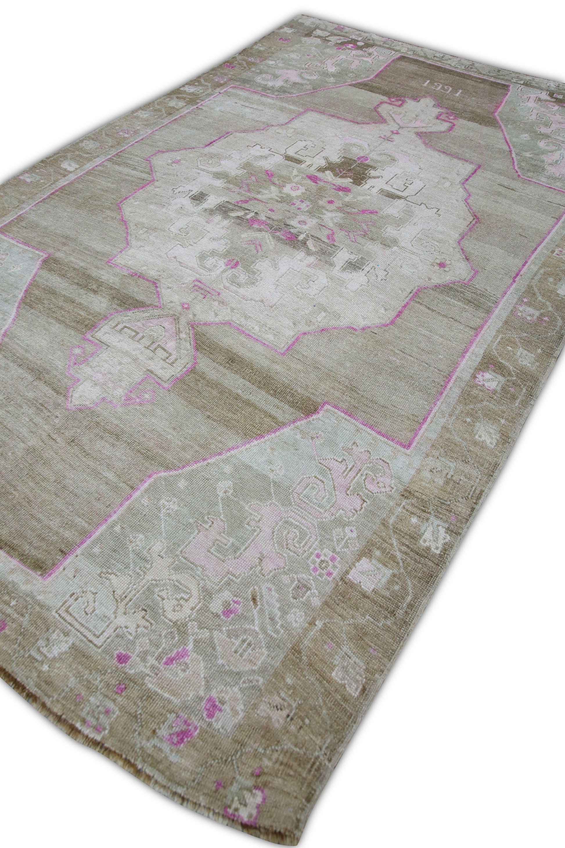 Turkish Vintage Anatolian Rug  6'9" x 11' #2123