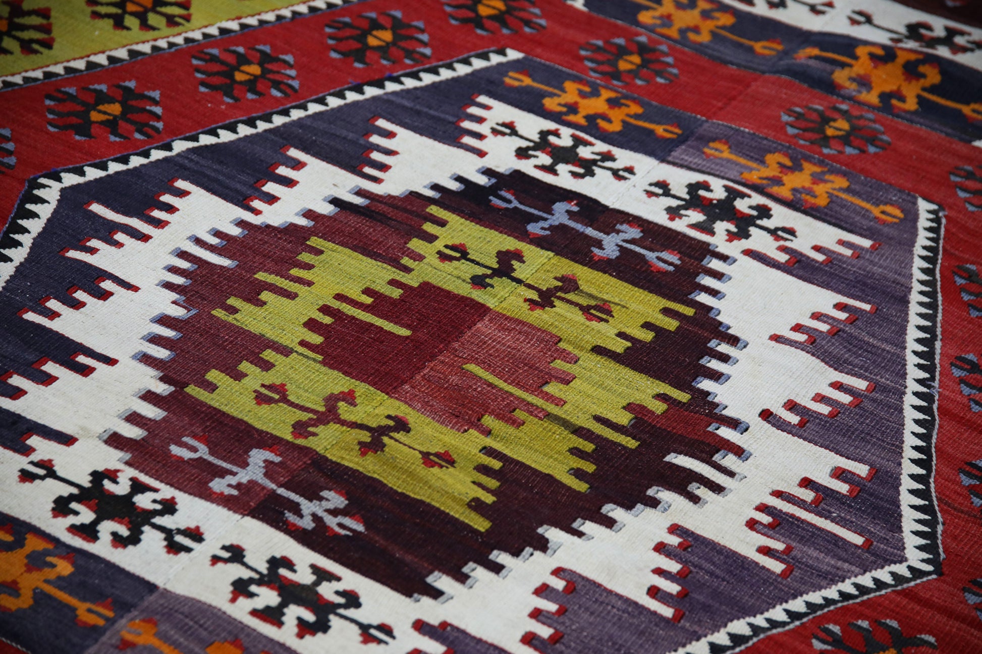 Turkish Vintage Anatolian Rug  5'7" x 11'8" #311