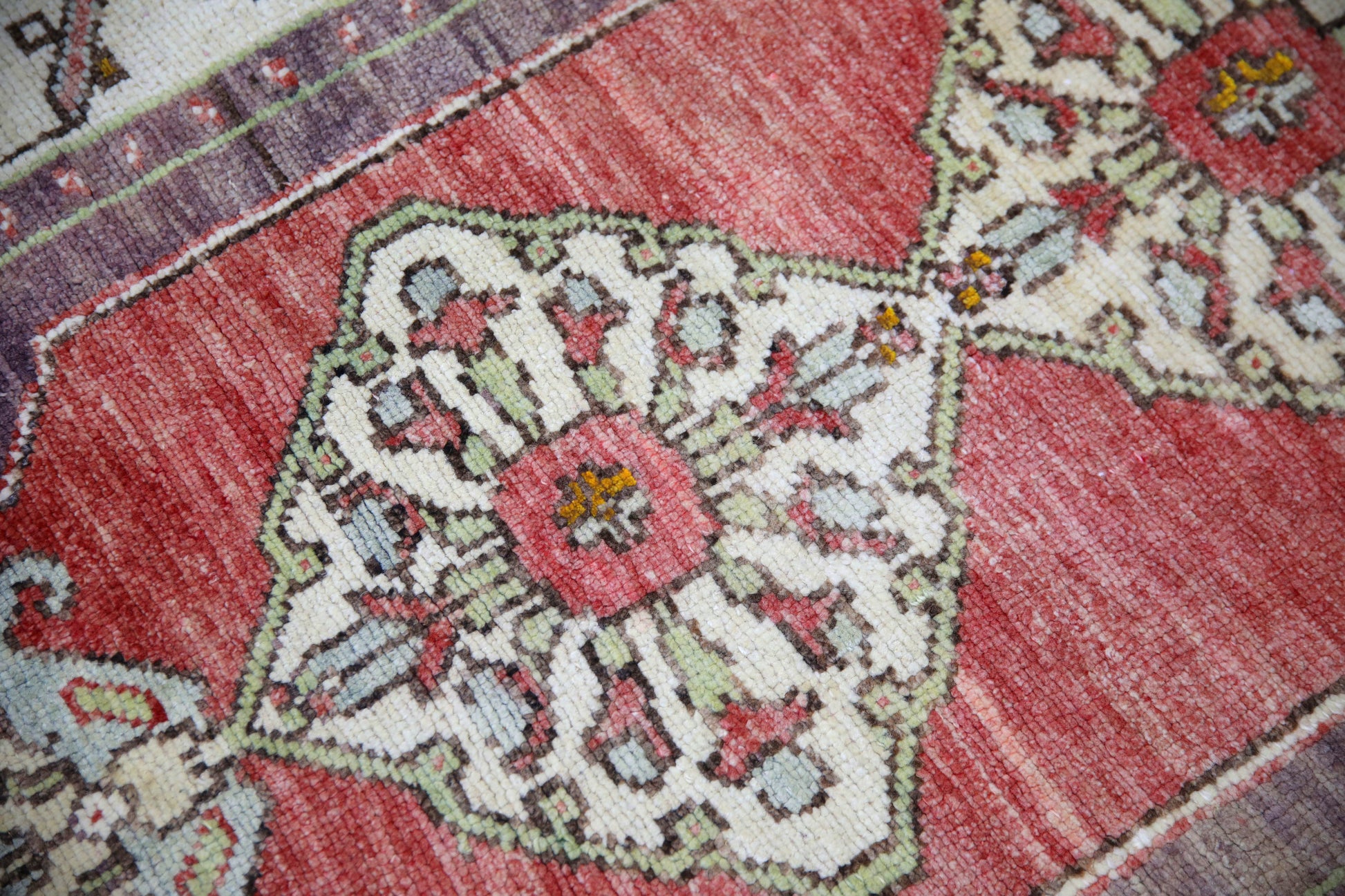 Turkish Vintage Anatolian Rug  3'2" x 5'9" #109