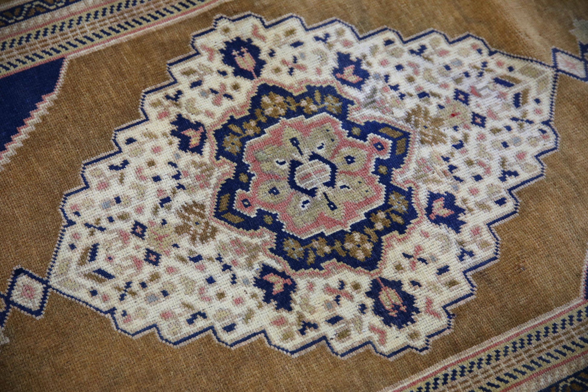 Turkish Vintage Anatolian Rug  3'9" x 5'11" #44