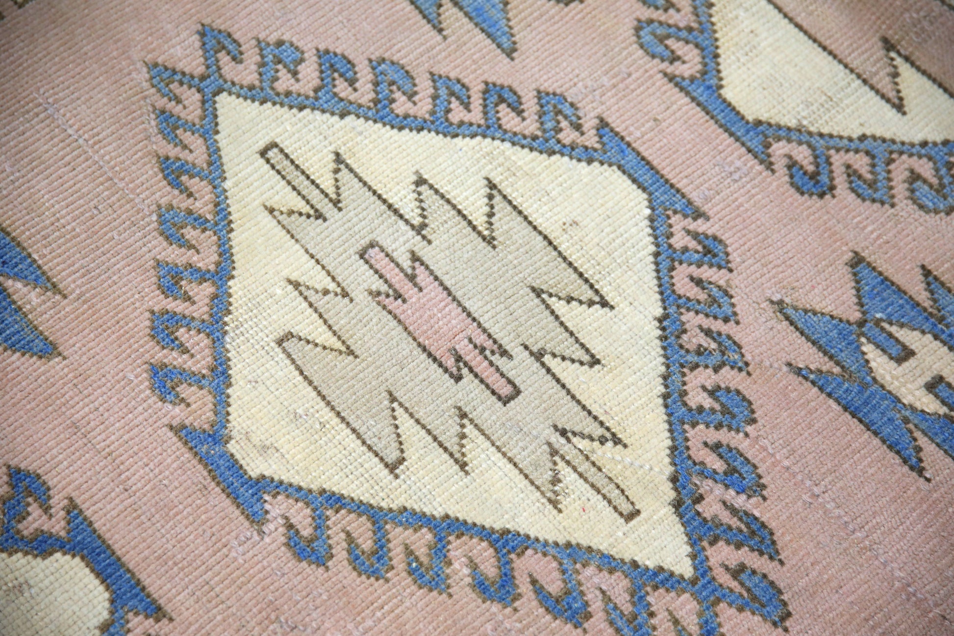 Turkish Vintage Anatolian Rug  4'3" x 5'9" #5004