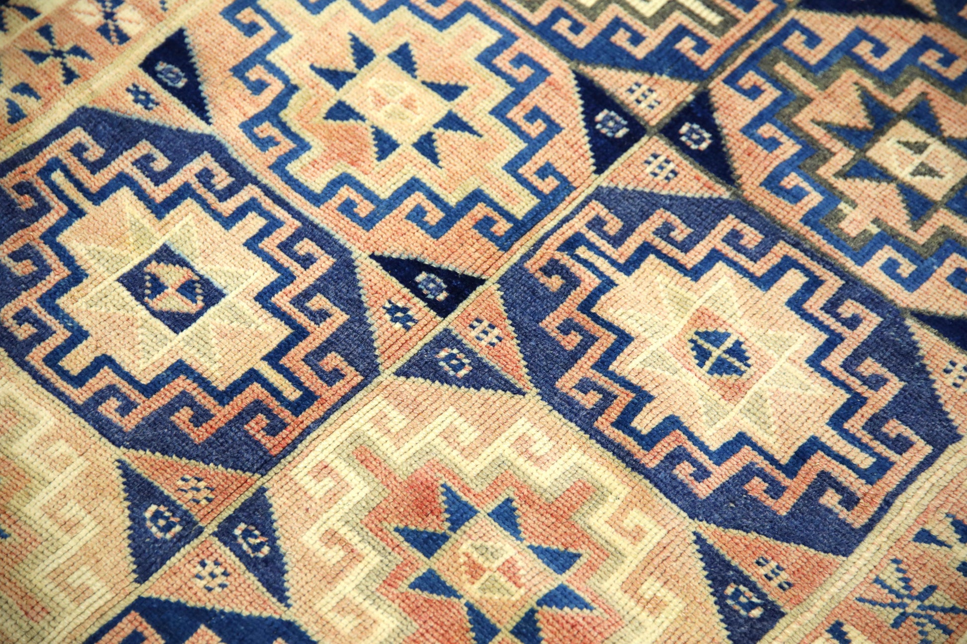 Turkish Vintage Anatolian Rug  4'2" x 6'4" #358