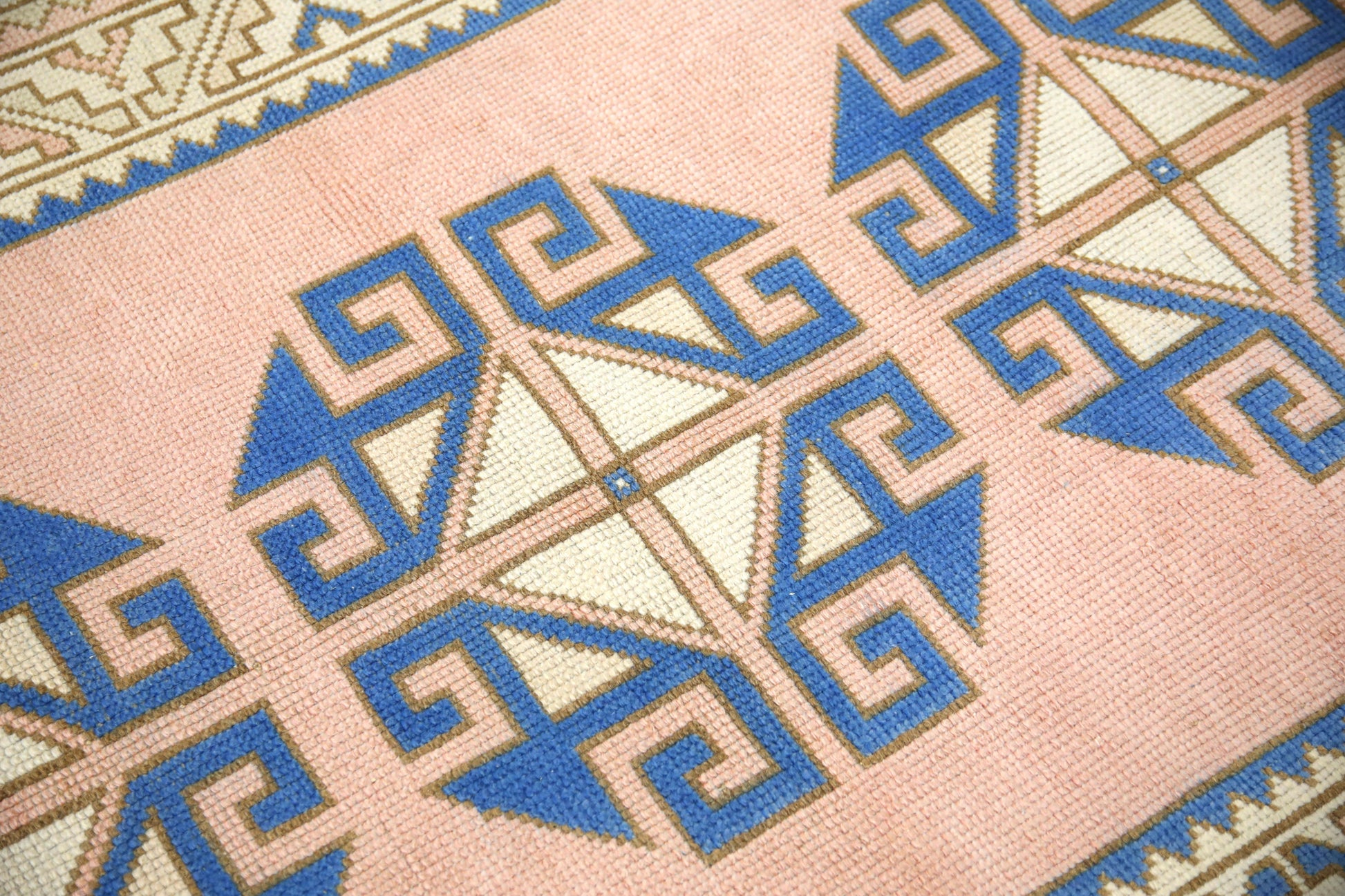 Turkish Vintage Anatolian Rug  3'10" x 6' #613