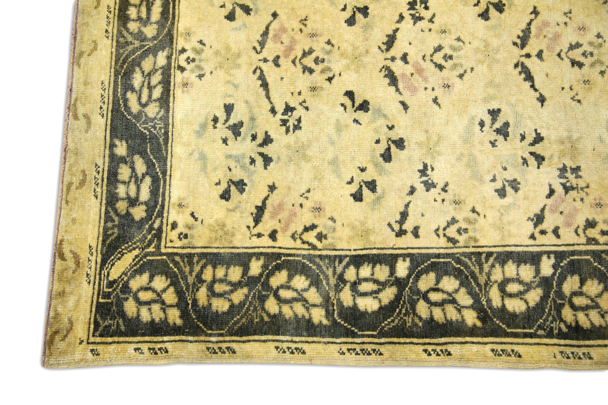 Turkish Vintage Anatolian Rug  4'2" x 5'7" #92