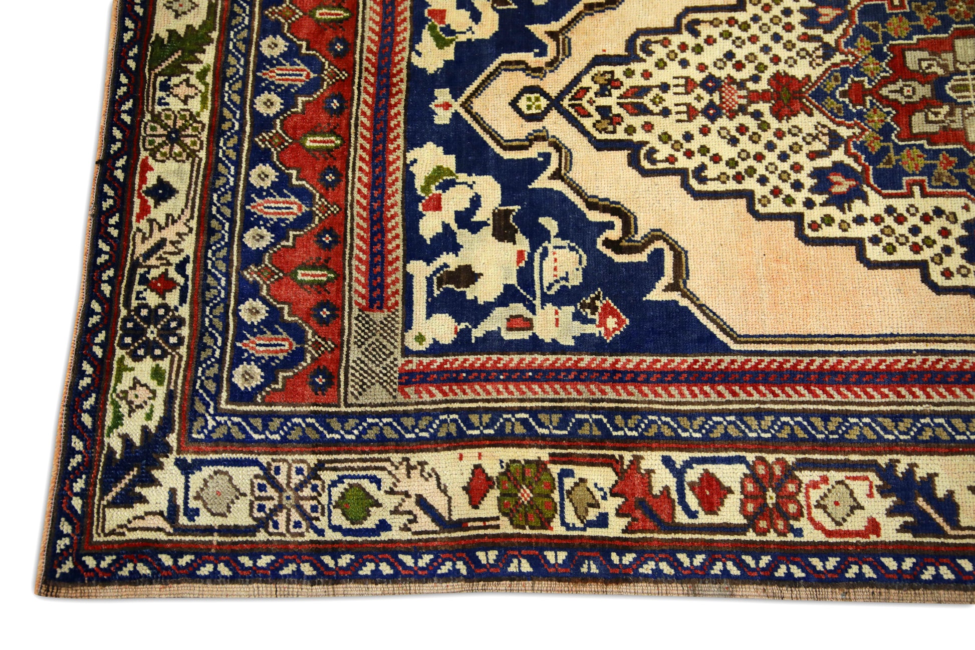 Turkish Vintage Anatolian Rug  3'3" x 5'8" #25