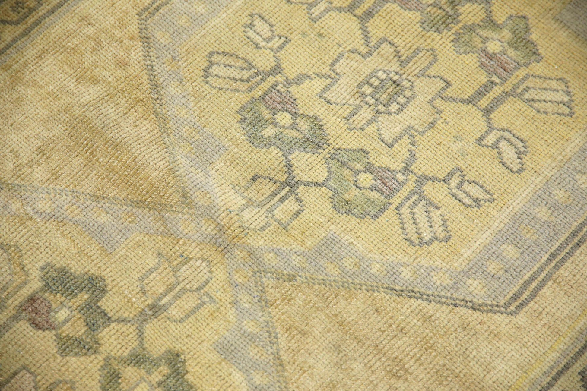 Turkish Vintage Anatolian Rug  3'3" x 6'8" #215