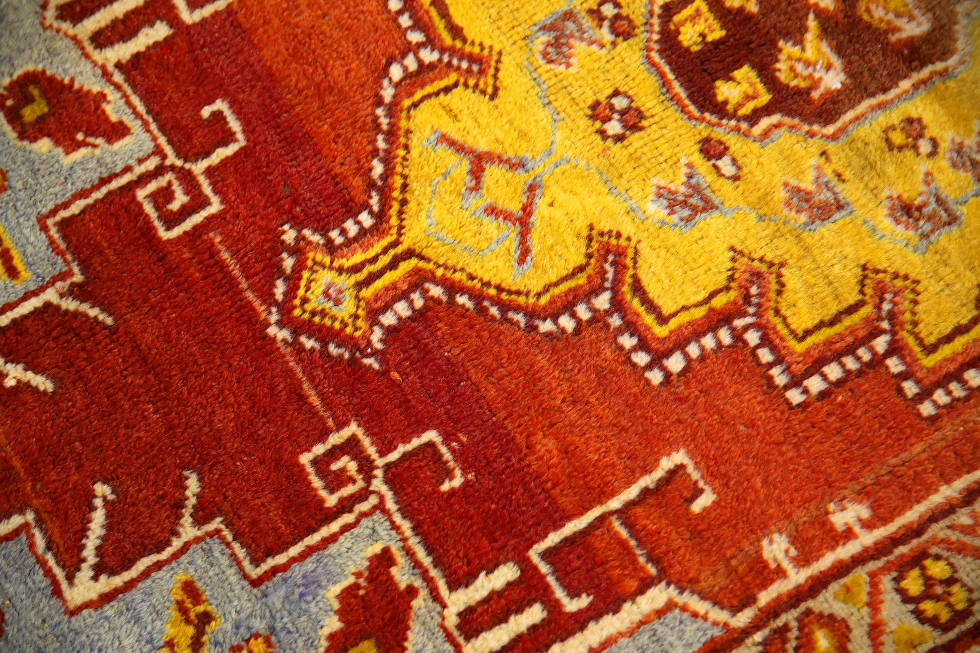 Turkish Vintage Anatolian Rug  3'3" x 5'5" #286
