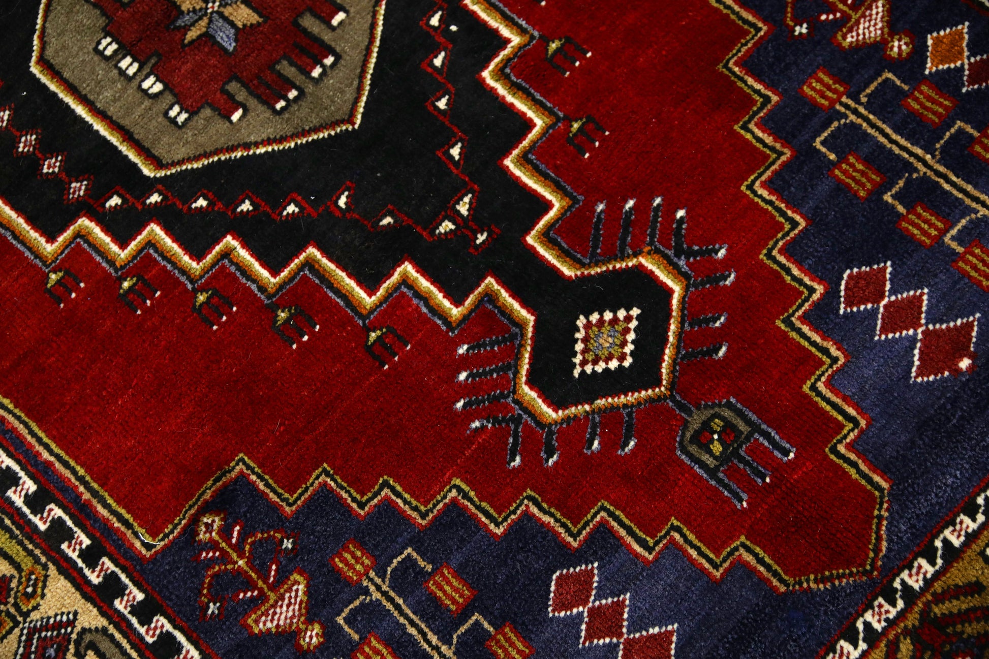 Turkish Vintage Anatolian Rug  3'10" x 7'1" #314