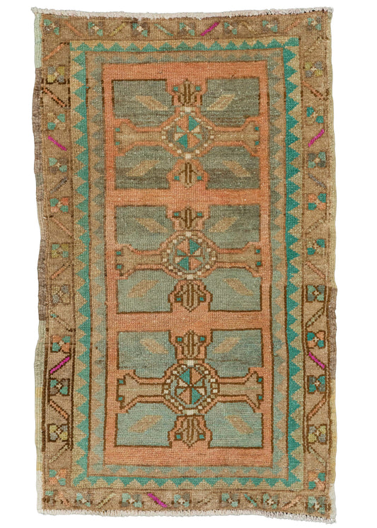 Turkish Yastik Rug  1'8" x  2'10" #22625