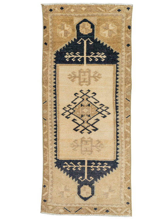 Turkish Yastik Rug  1'9" x  3'9" #22551