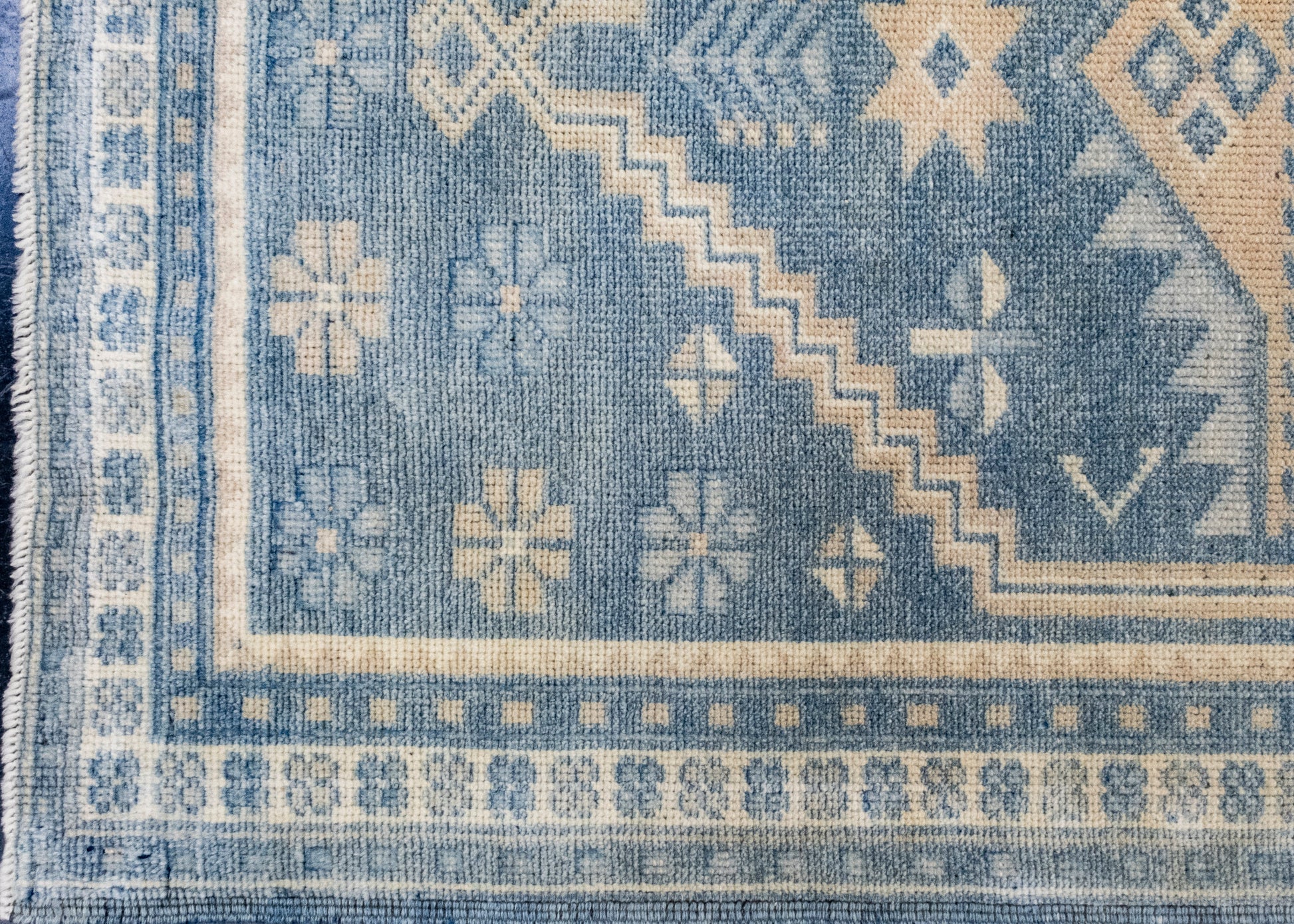 Turkish Vintage Anatolian Rug 2'6" x 4'4" #16846