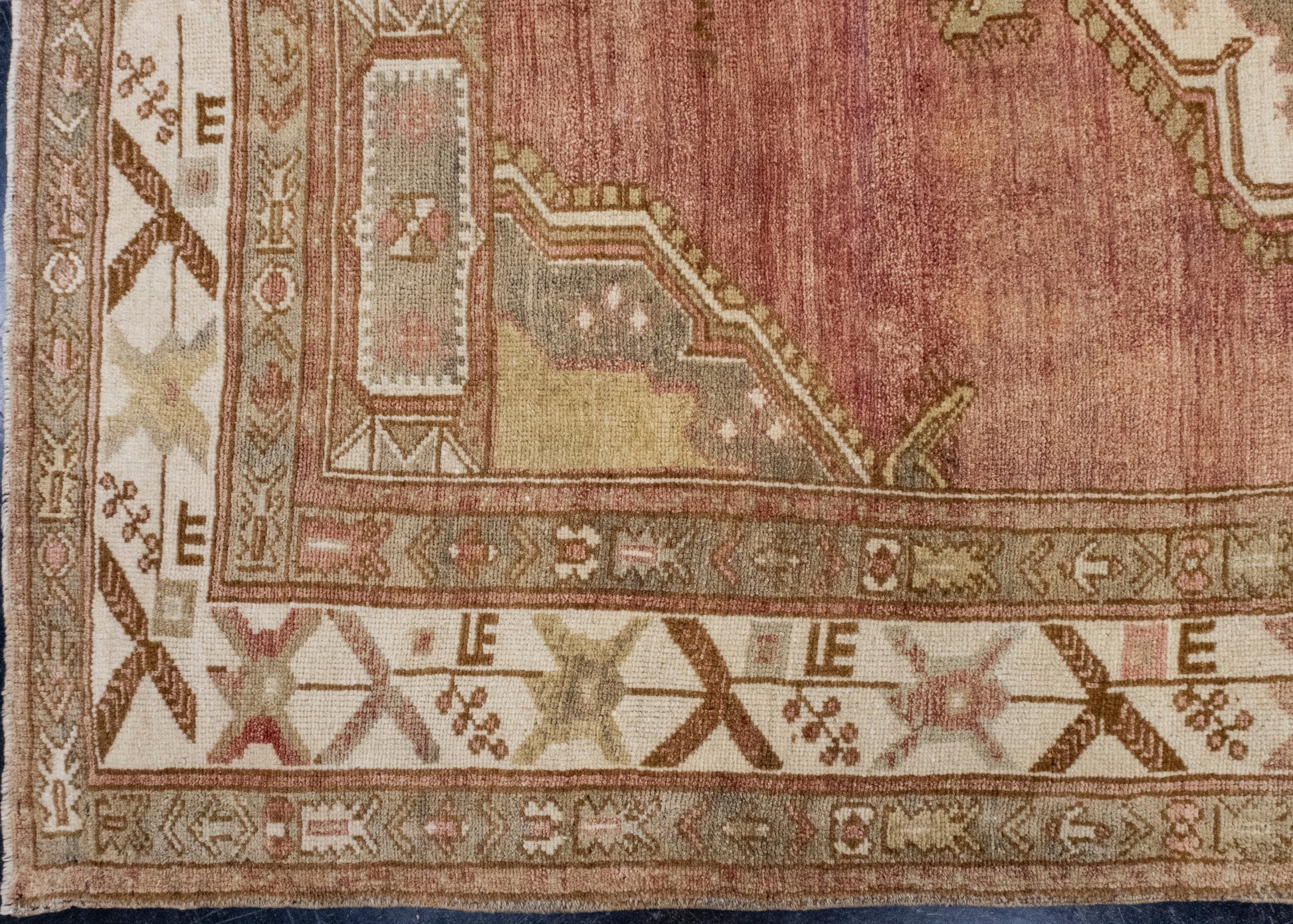Turkish Vintage Anatolian Rug 5'3" x 7'11" #16854