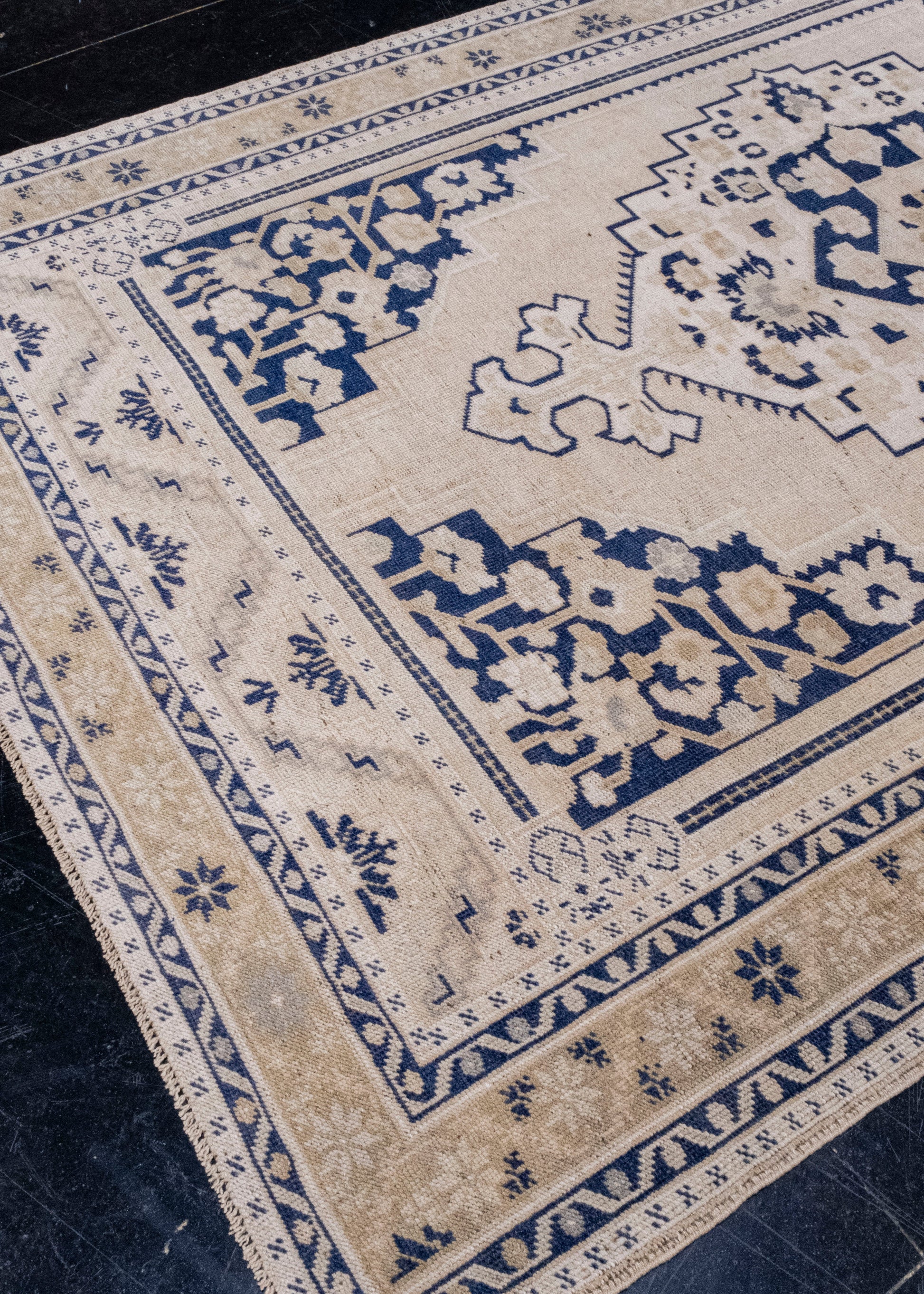 Turkish Vintage Anatolian Rug 5'1" x 8'4" #7012