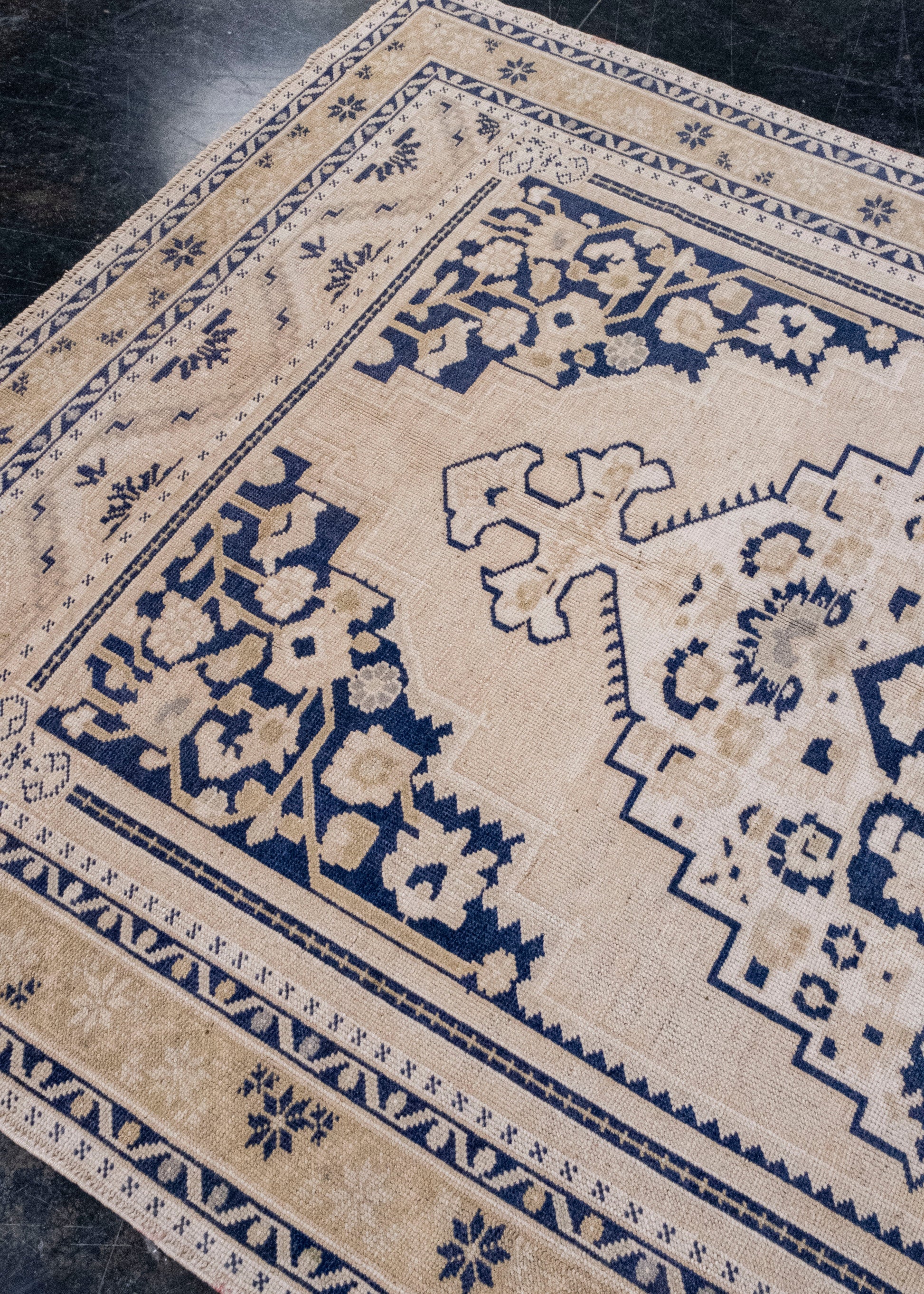 Turkish Vintage Anatolian Rug 5'1" x 8'4" #7012