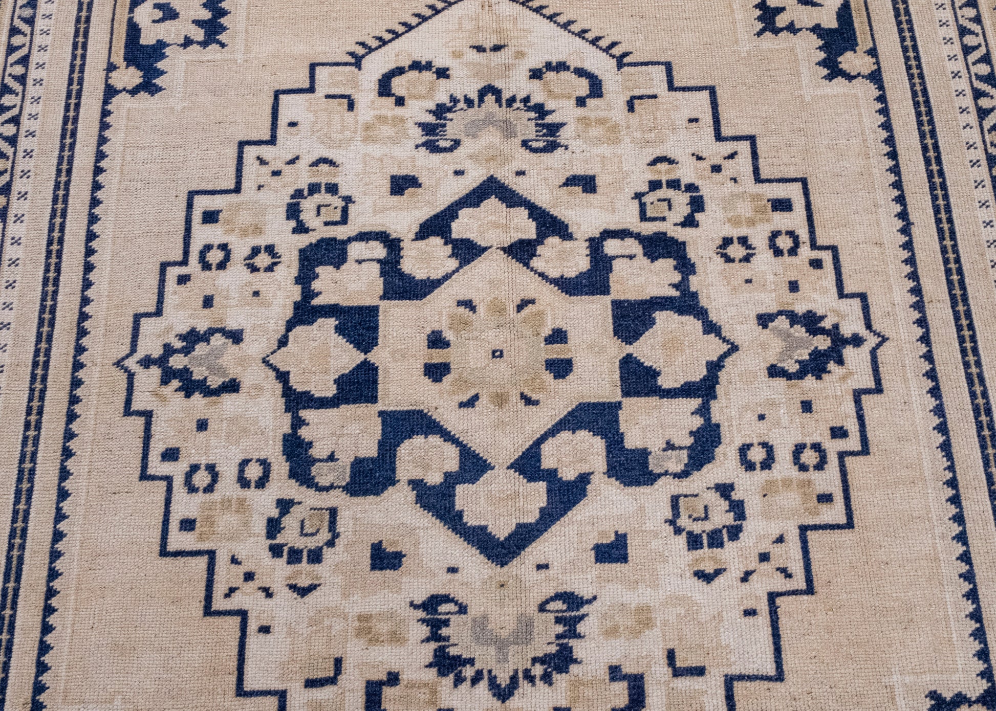 Turkish Vintage Anatolian Rug 5'1" x 8'4" #7012