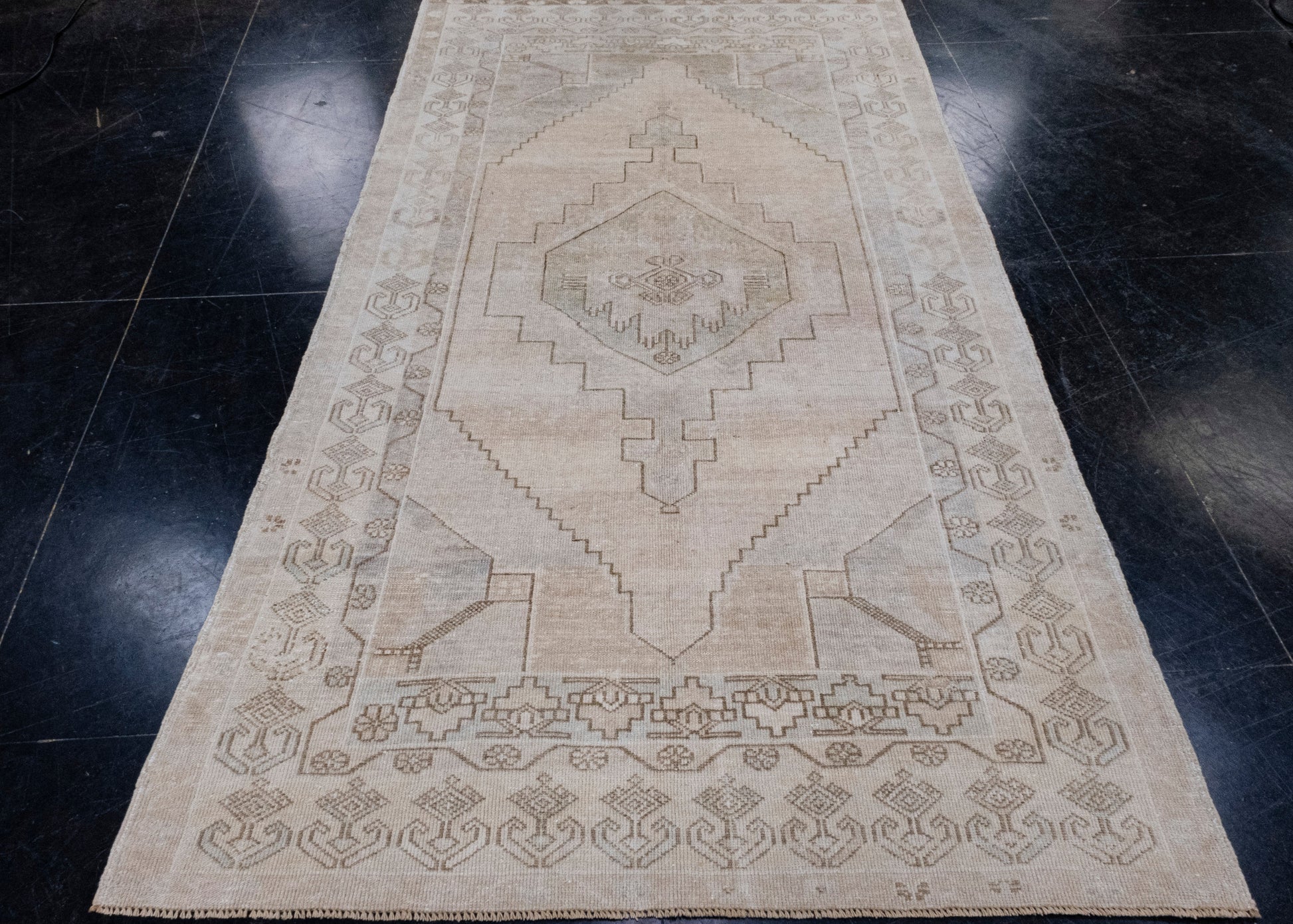 Turkish Vintage Anatolian Rug 4'5" x 8' #7034