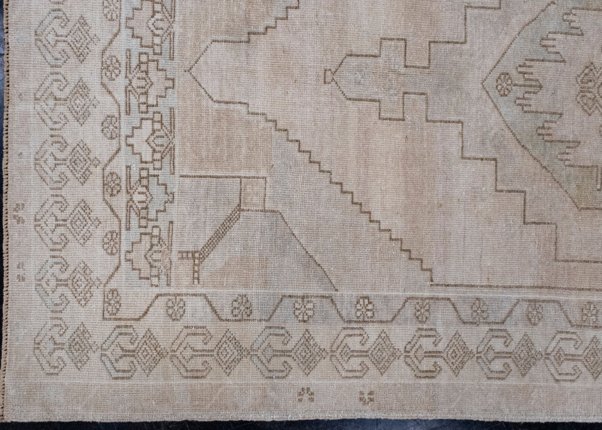 Turkish Vintage Anatolian Rug 4'5" x 8' #7034