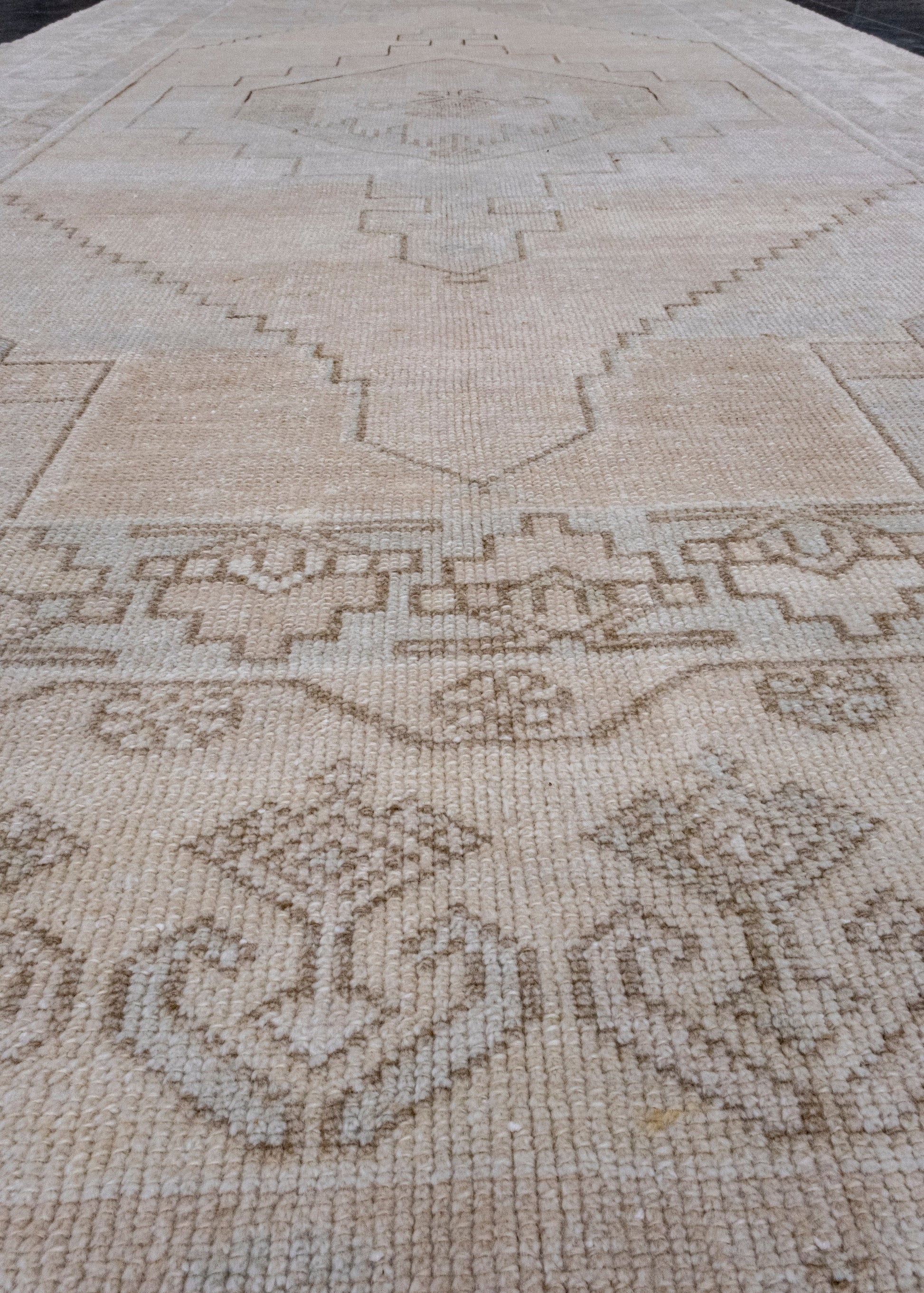 Turkish Vintage Anatolian Rug 4'5" x 8' #7034