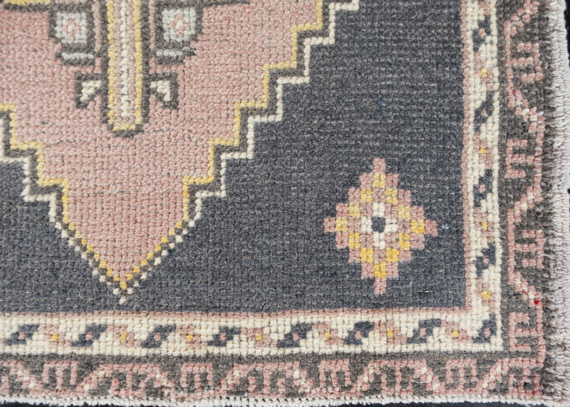Oriental Hand Knotted Vintage Turkish Mini Rug 1'9" x 3'6" #10062