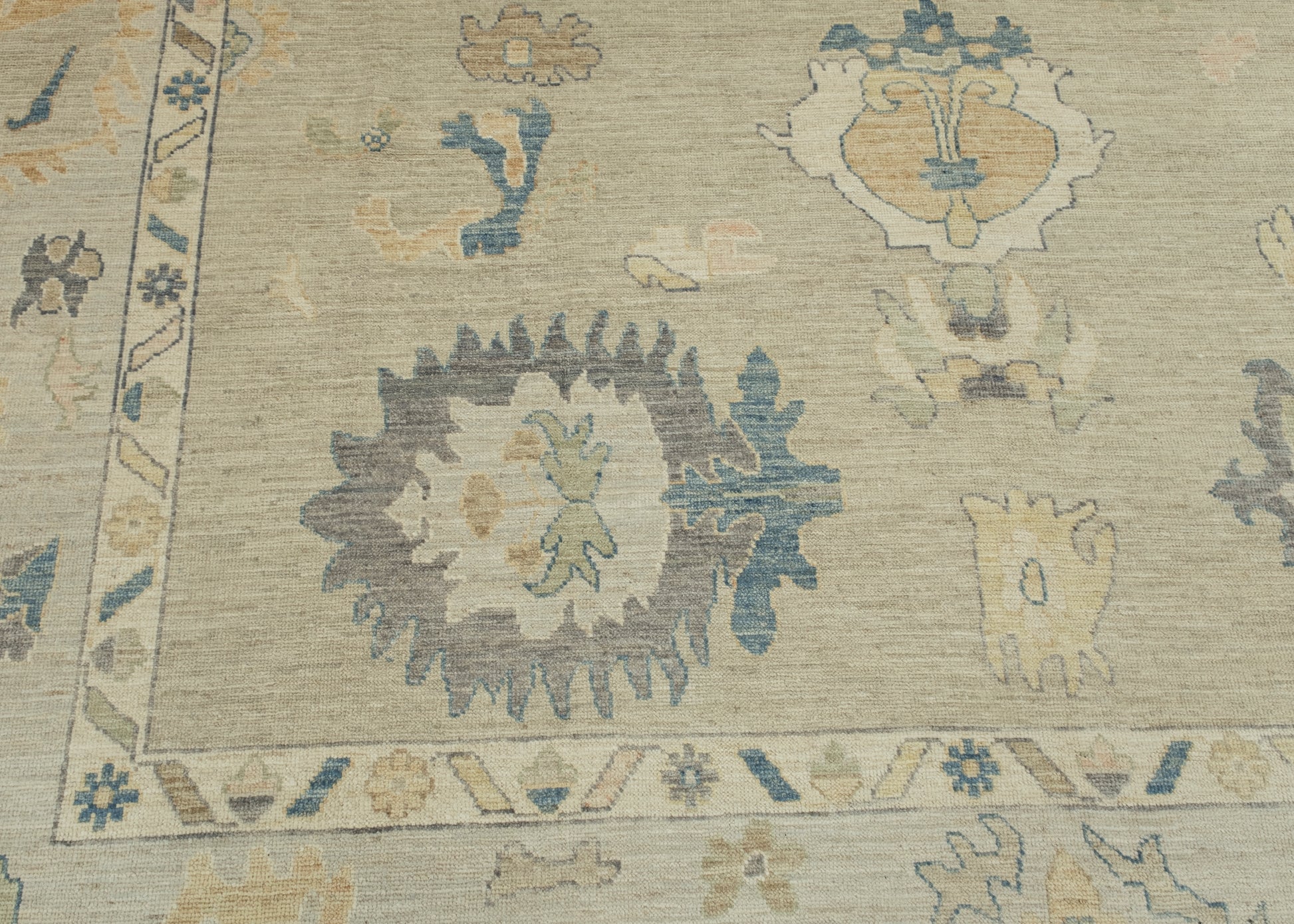 Oushak Rug 10'1" x 13'9" #AR-512