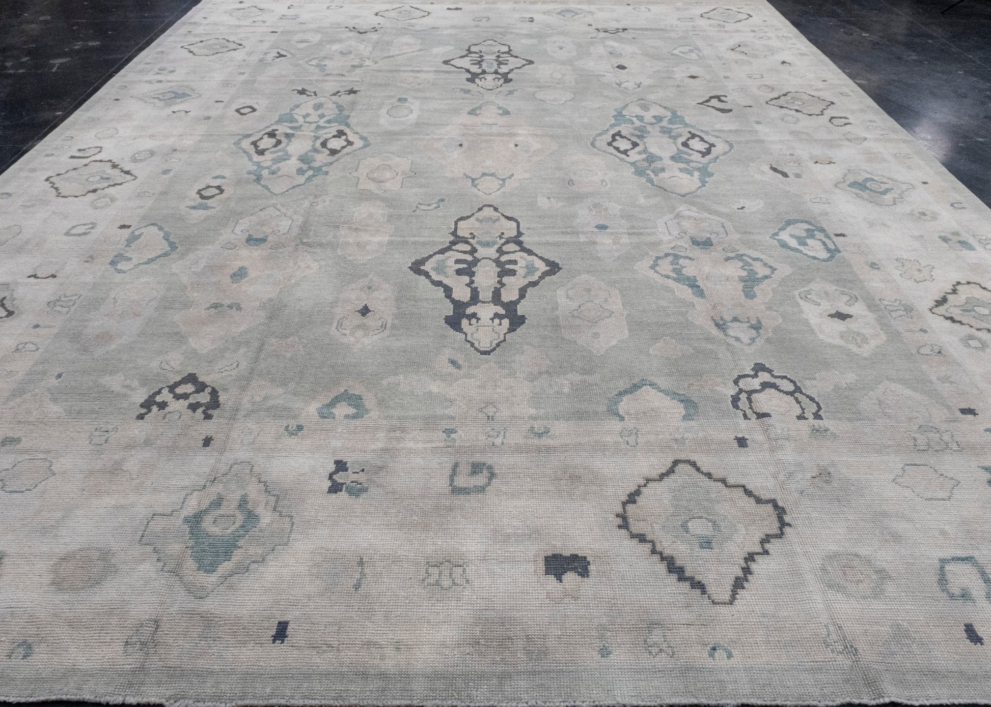 Turkish Oushak Rug 12'1" x 15'3" #16918