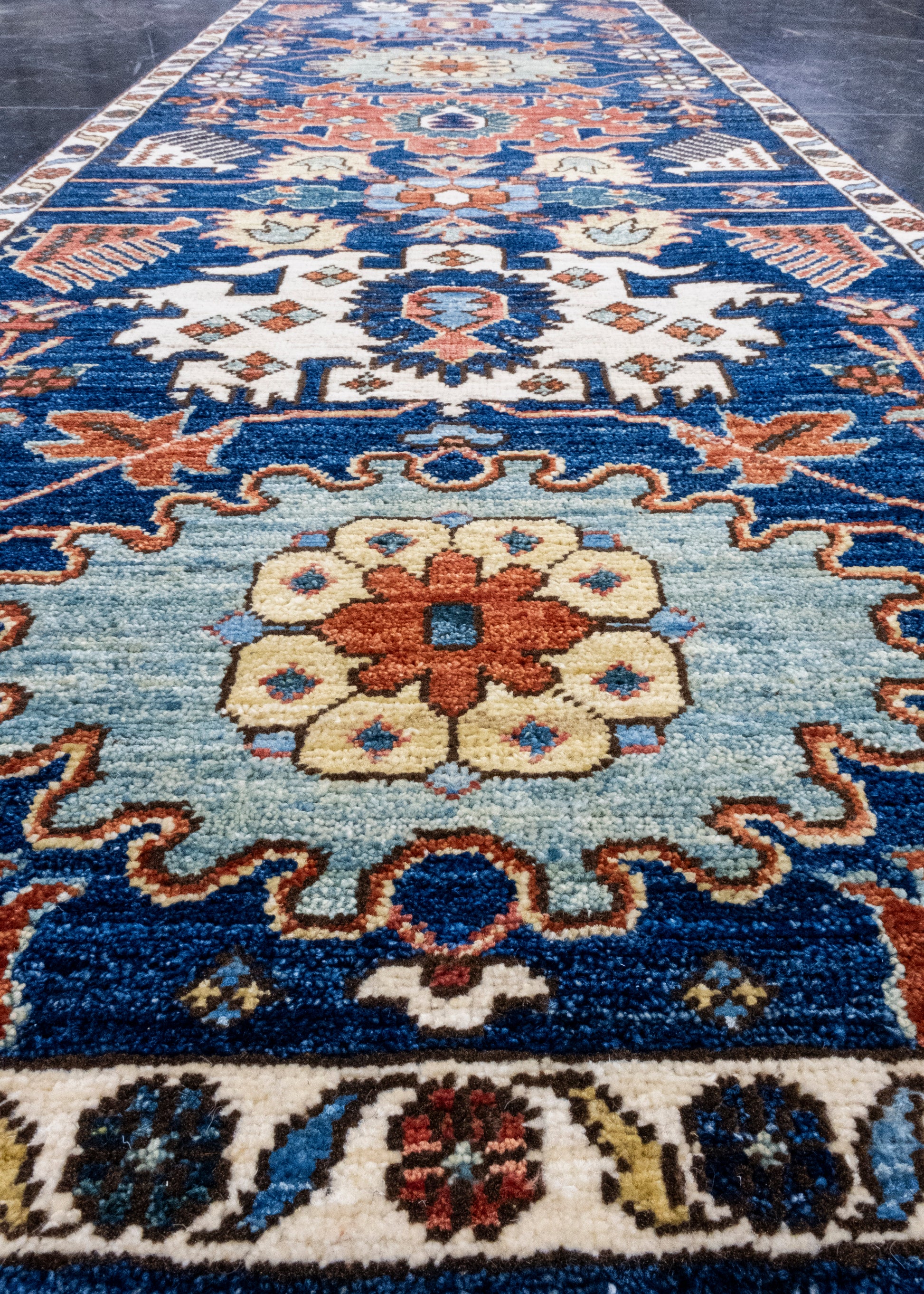 Oriental Handmade Rug 2'6" x 6'10" #AR-9005