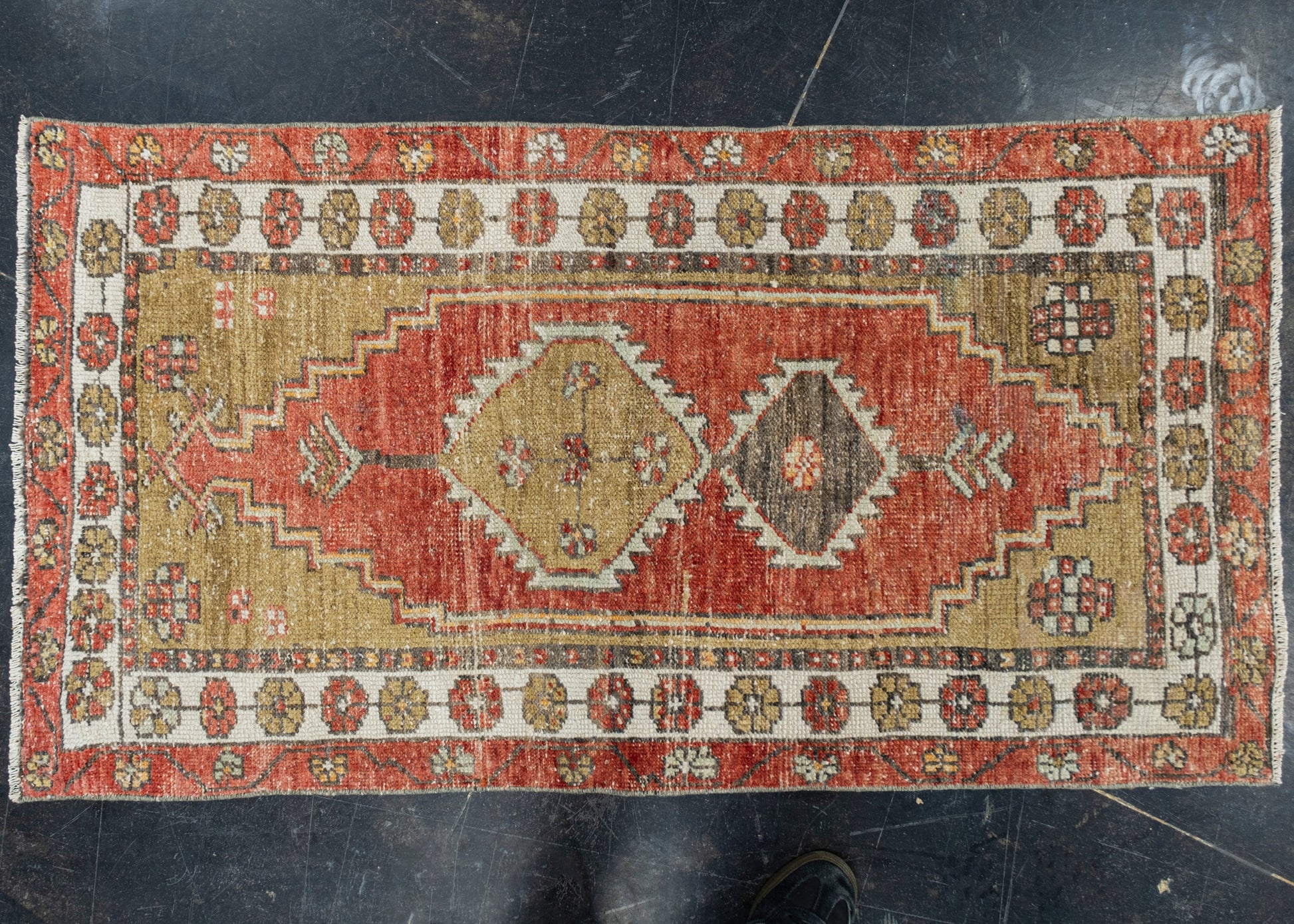 Turkish Vintage Anatolian Rug 2'4" x 4'6" #6060