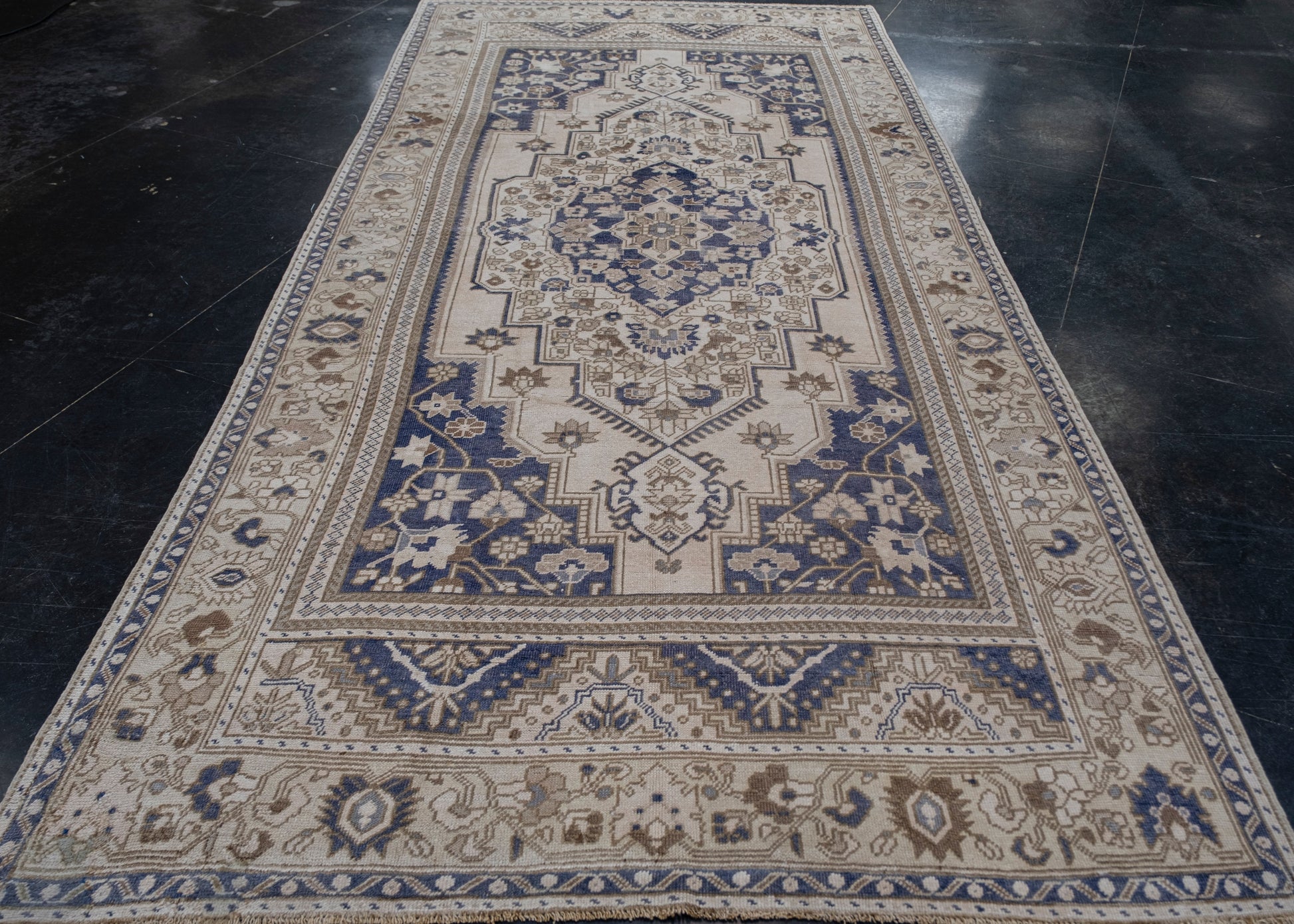 Turkish Vintage Anatolian Rug 5'10" x 11'11" #6035
