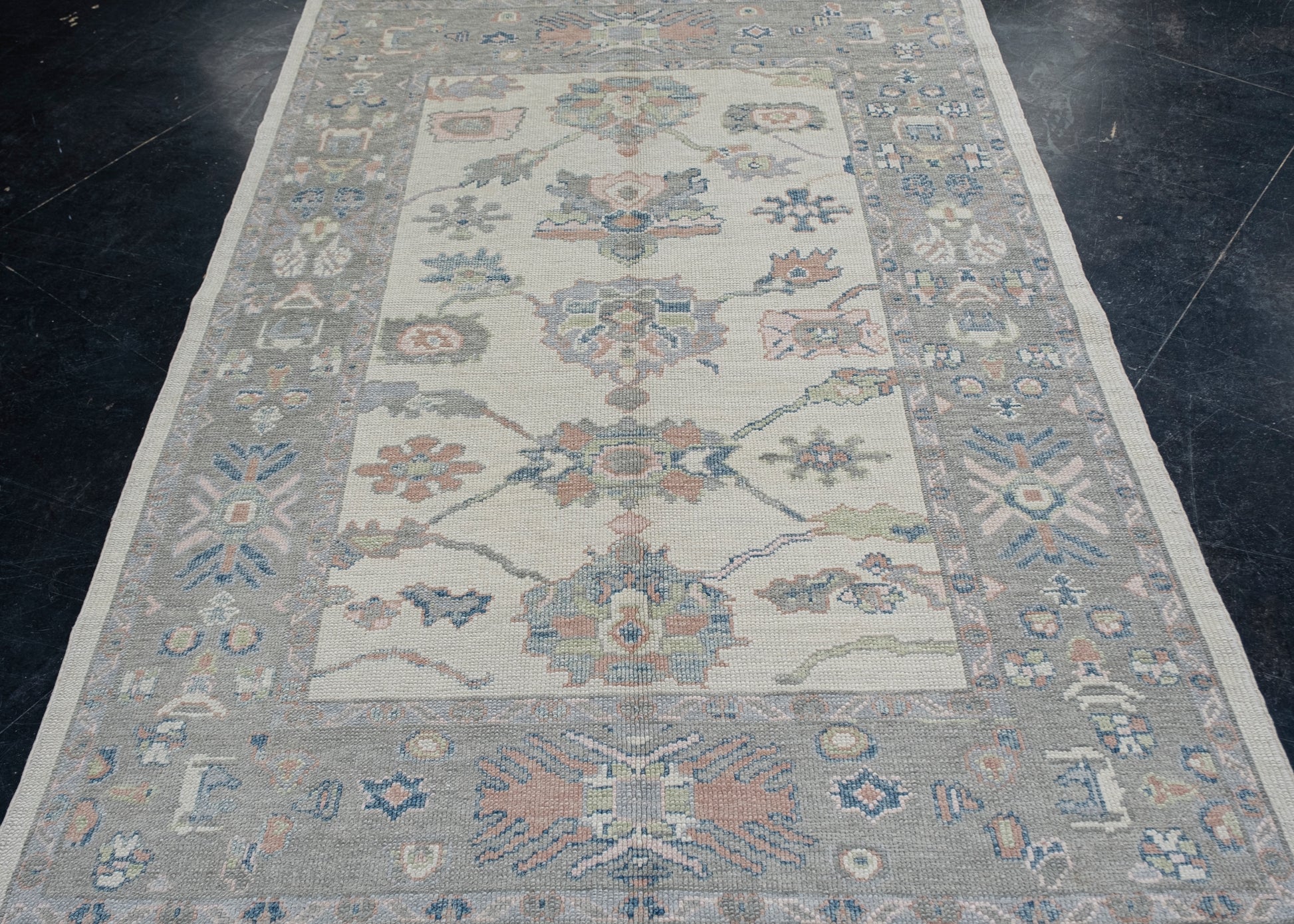 Turkish Oushak Rug 5' x 7' #7992