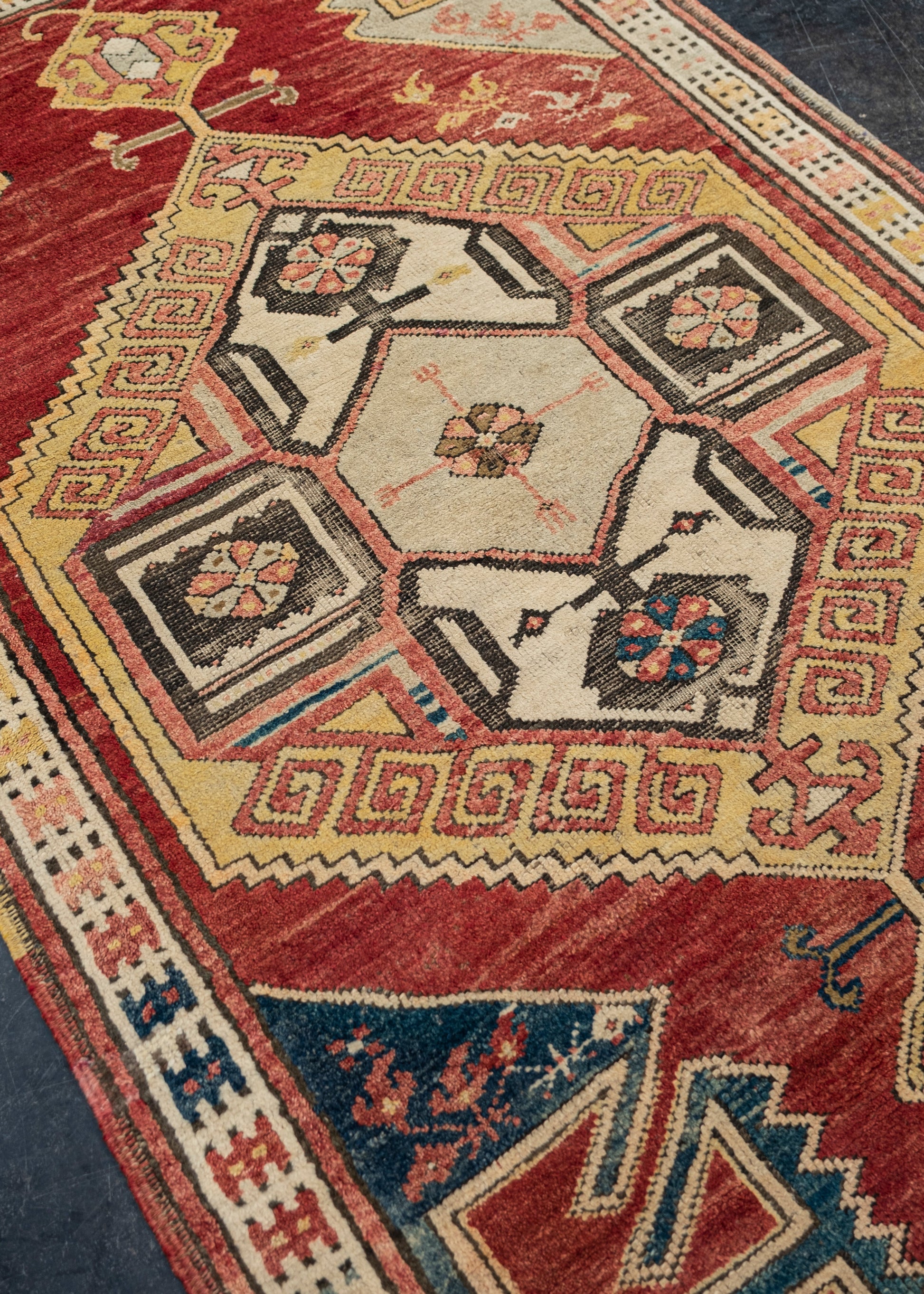 Turkish Vintage Anatolian Rug 3'11" x 10'11" #11982