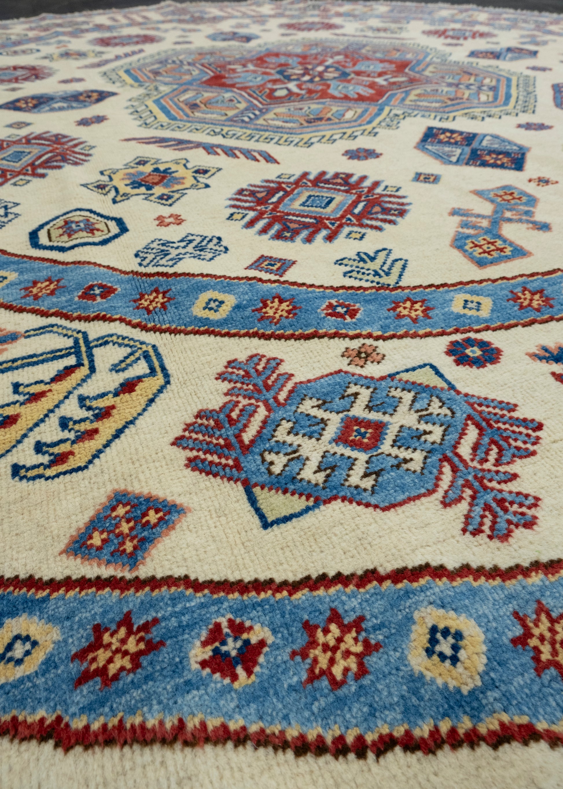 Oriental Hand Knotted Round Rug 8'4" x 8'2" #17100