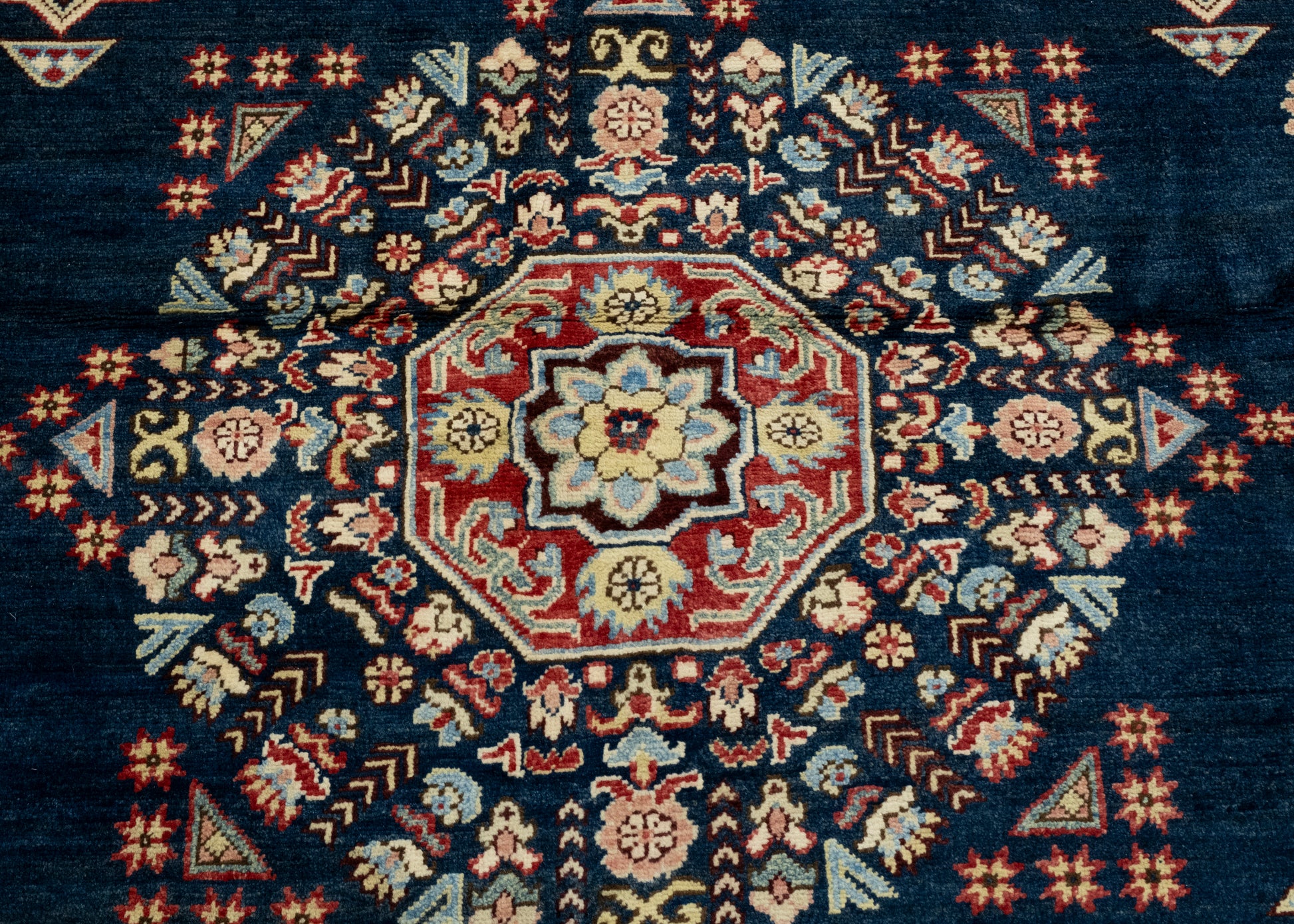 Oriental Hand Knotted Round Rug 8' x 8' #17101