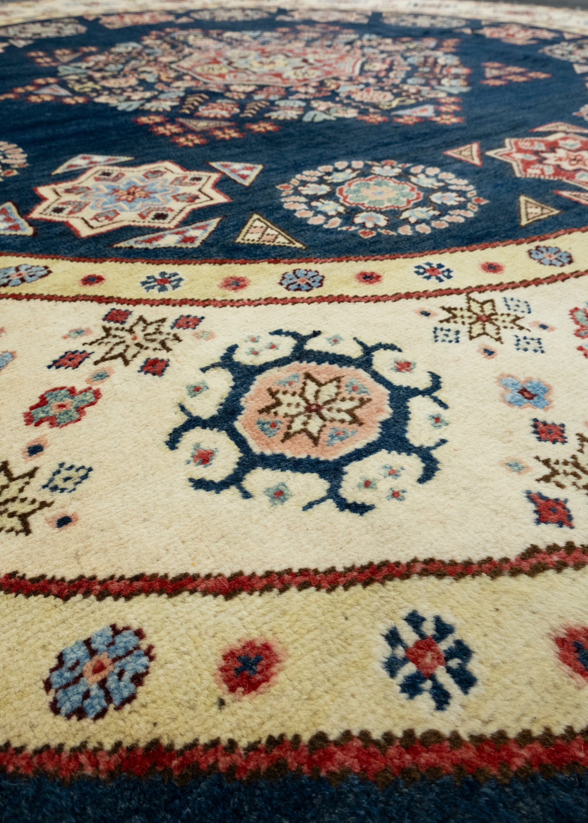 Oriental Hand Knotted Round Rug 8' x 8' #17101