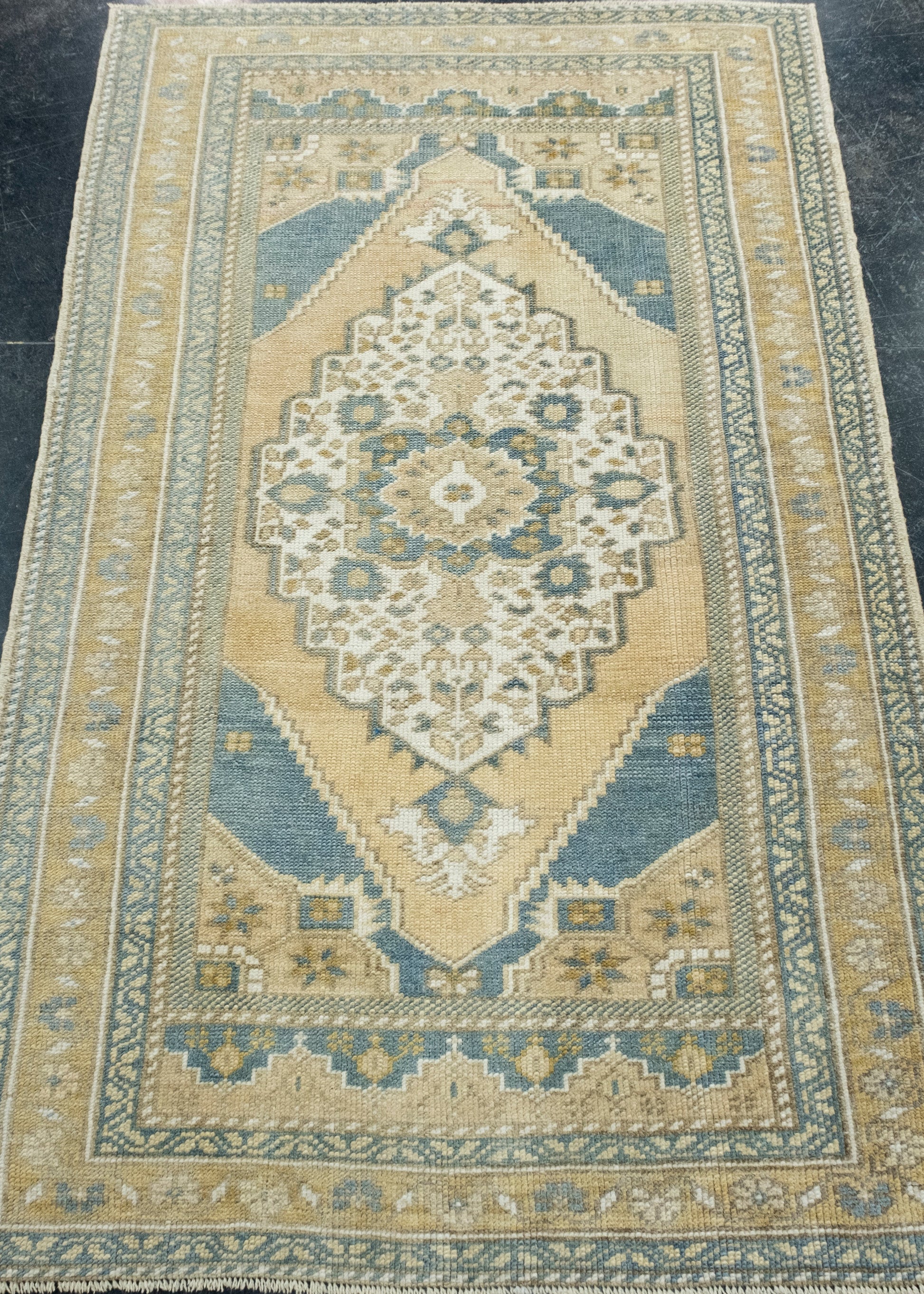 Turkish Vintage Rug 2'10" x 4'8" #17564
