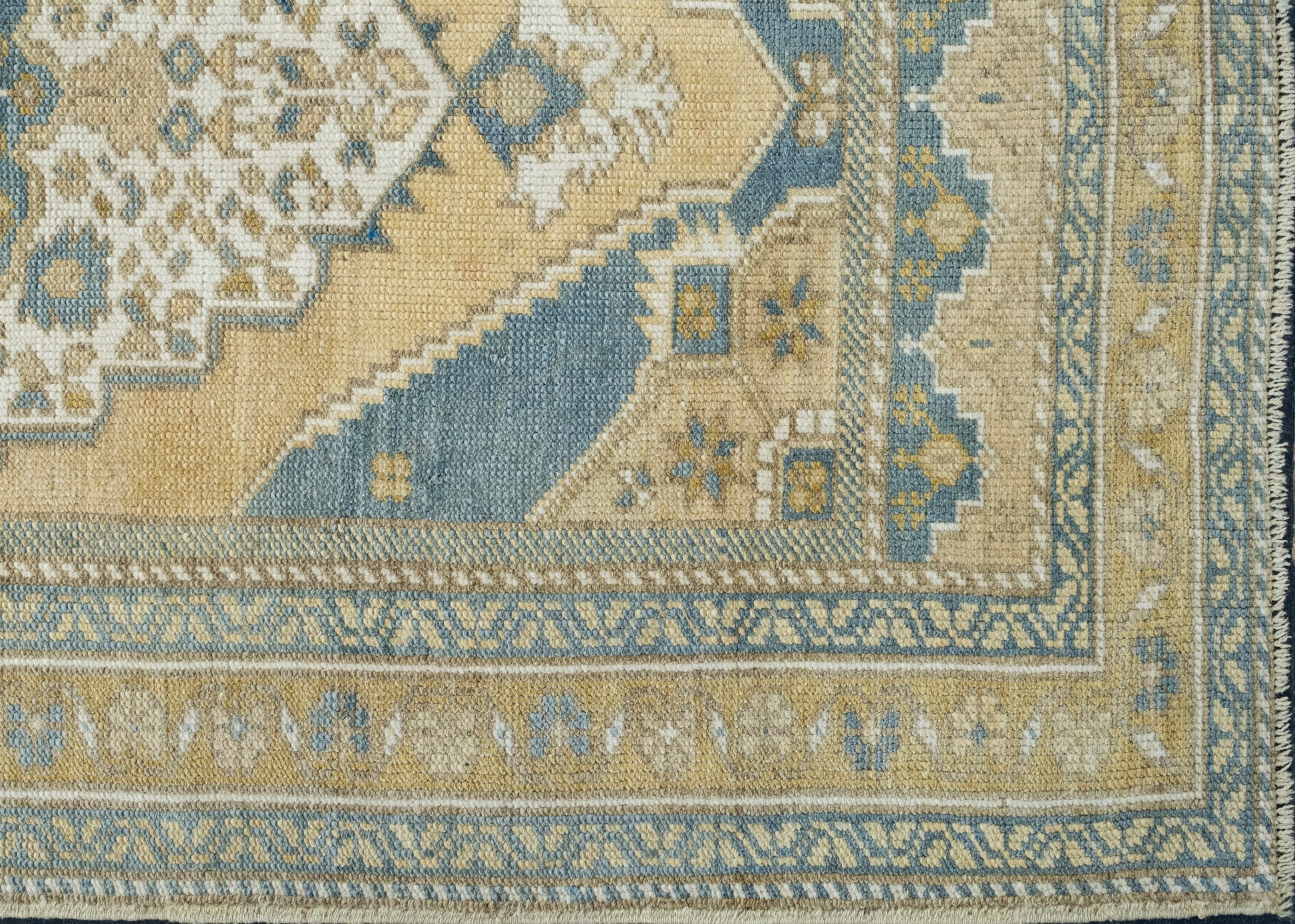 Turkish Vintage Rug 2'10" x 4'8" #17564