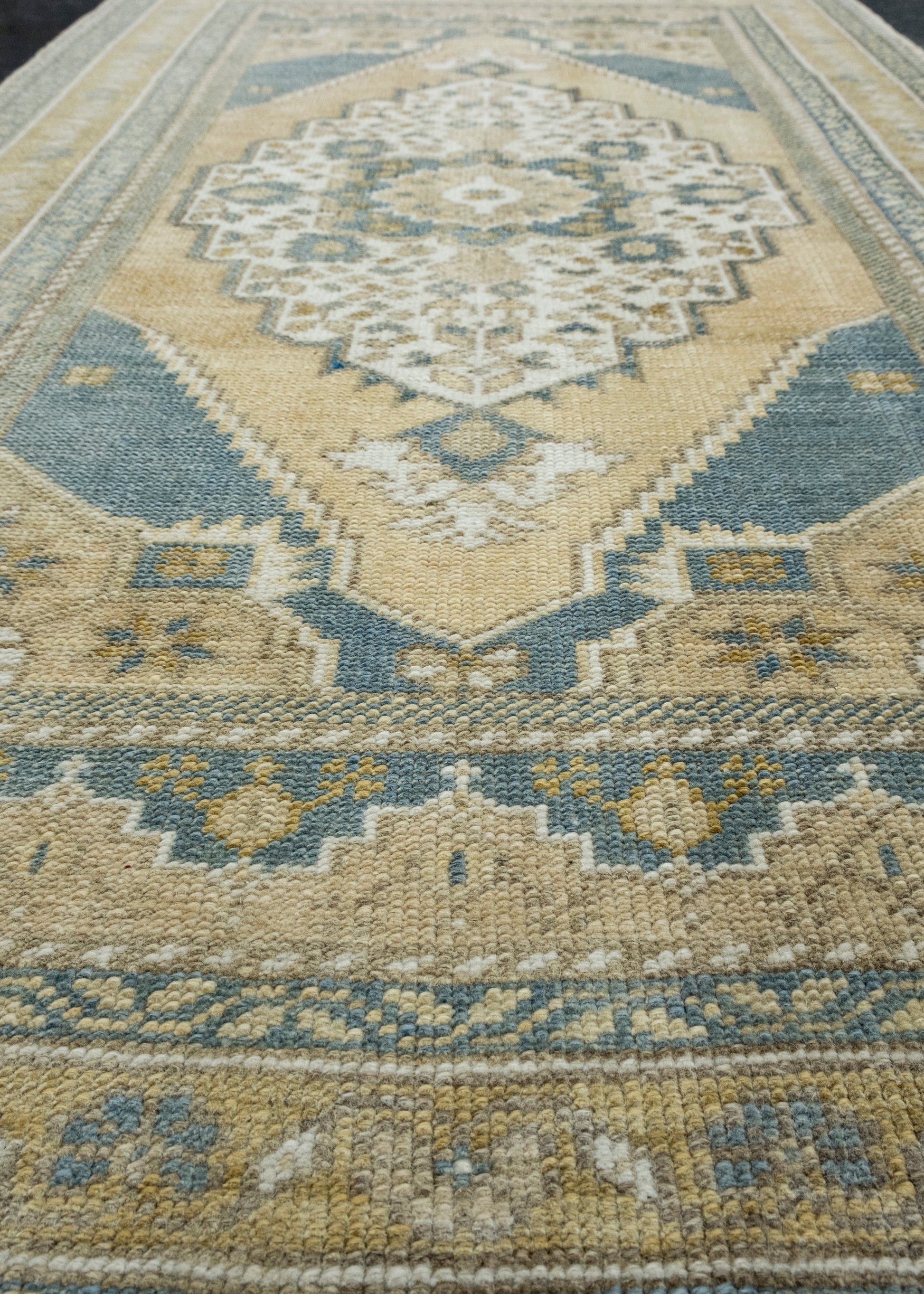 Turkish Vintage Rug 2'10" x 4'8" #17564