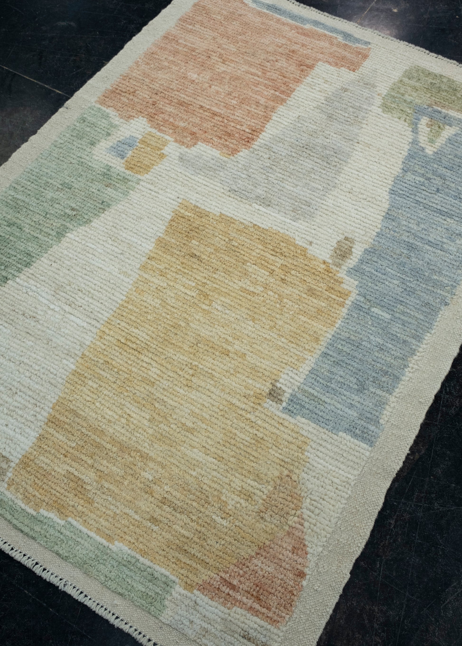 Hand Knotted Modern Rug 3'5" x 4'10" #17442