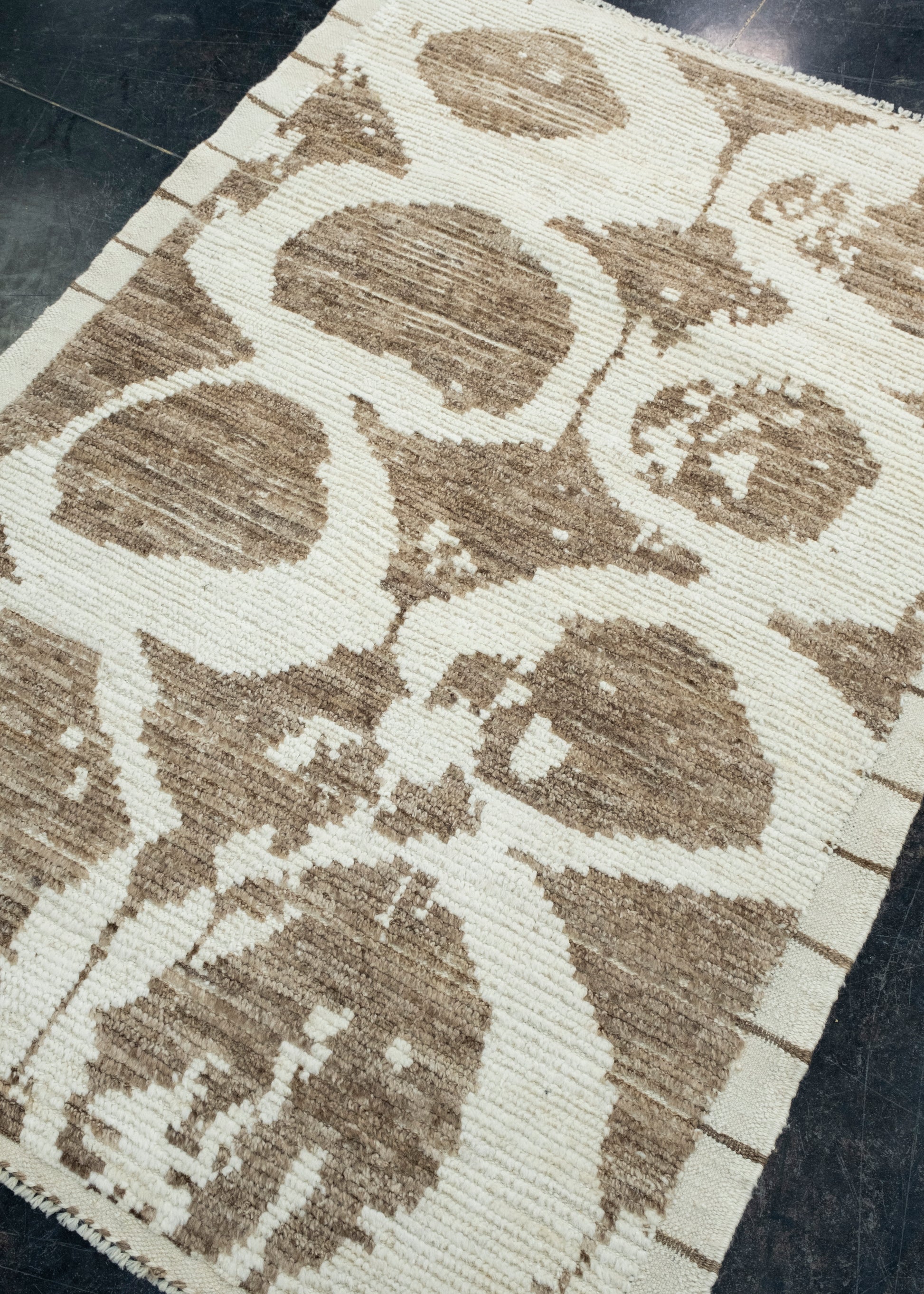 Hand Knotted Modern Rug 3'6" x 5' #17459