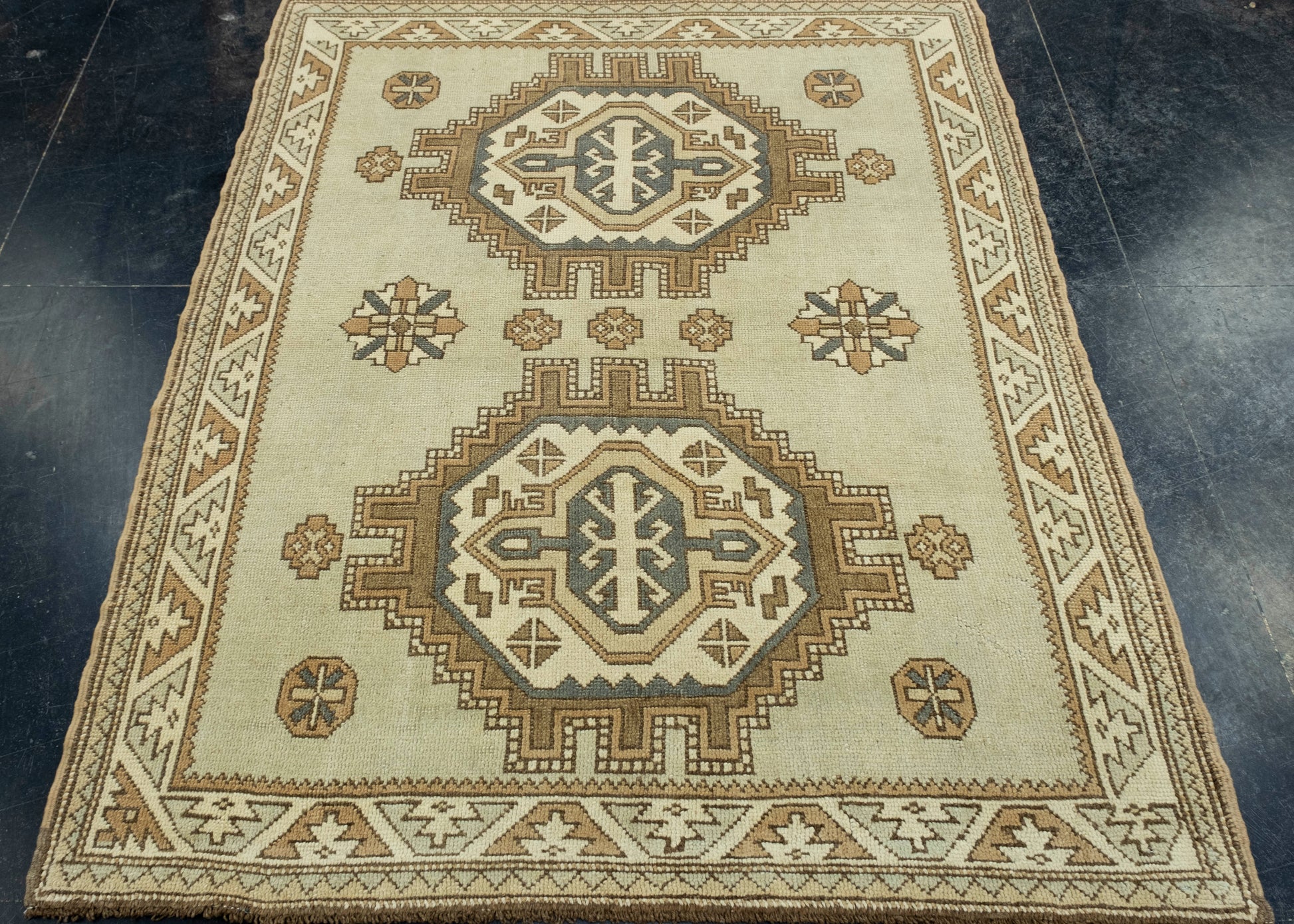 Turkish Vintage Anatolian Rug 4'6" x 5'6" #17111