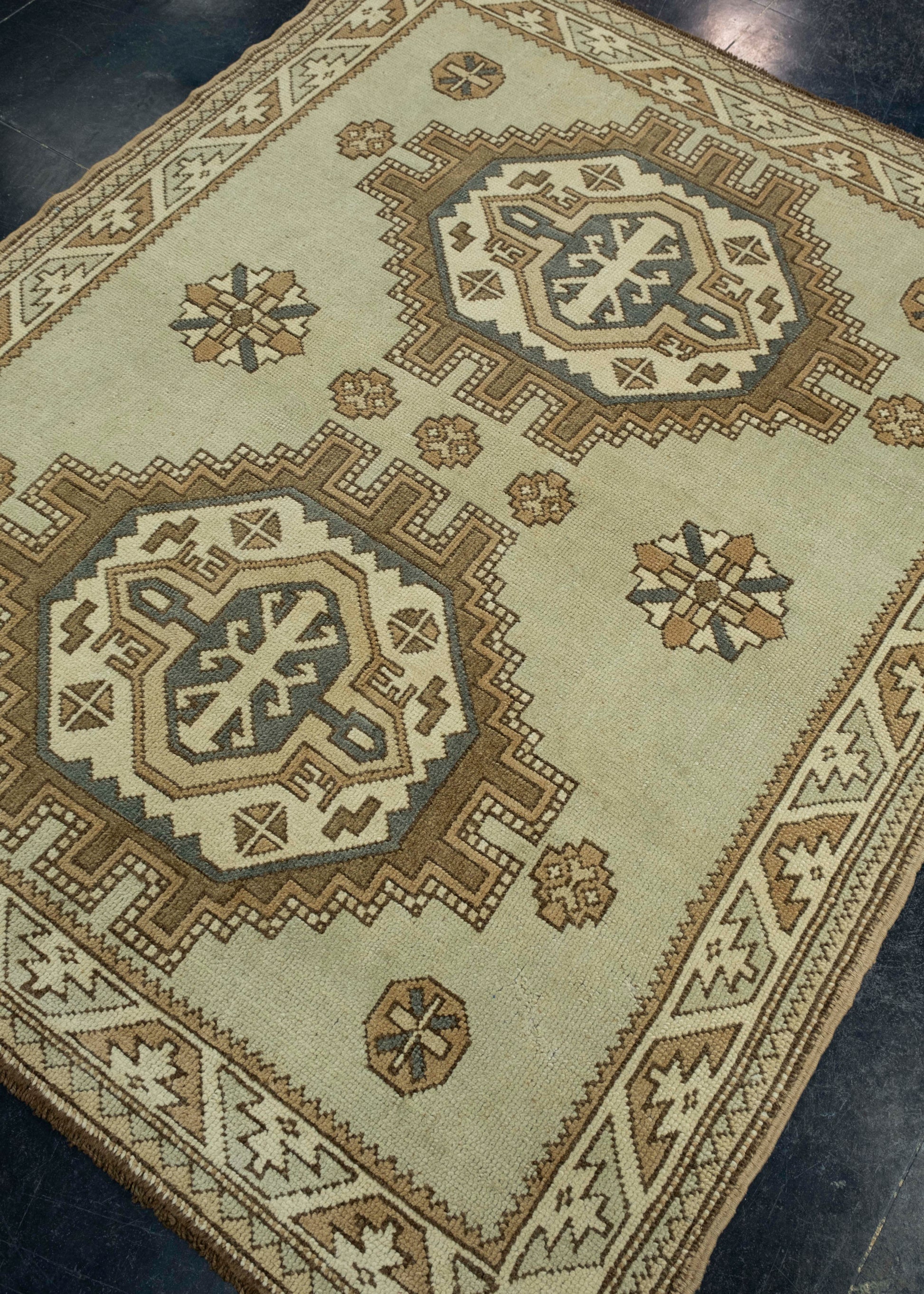 Turkish Vintage Anatolian Rug 4'6" x 5'6" #17111