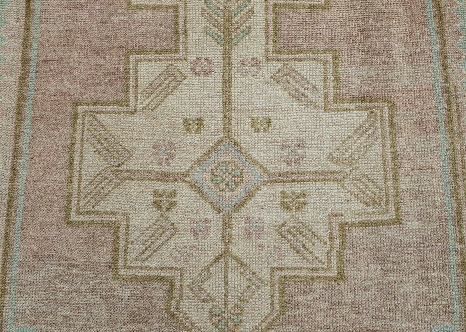Turkish Vintage Anatolian Rug 4' x 6'5" #17115