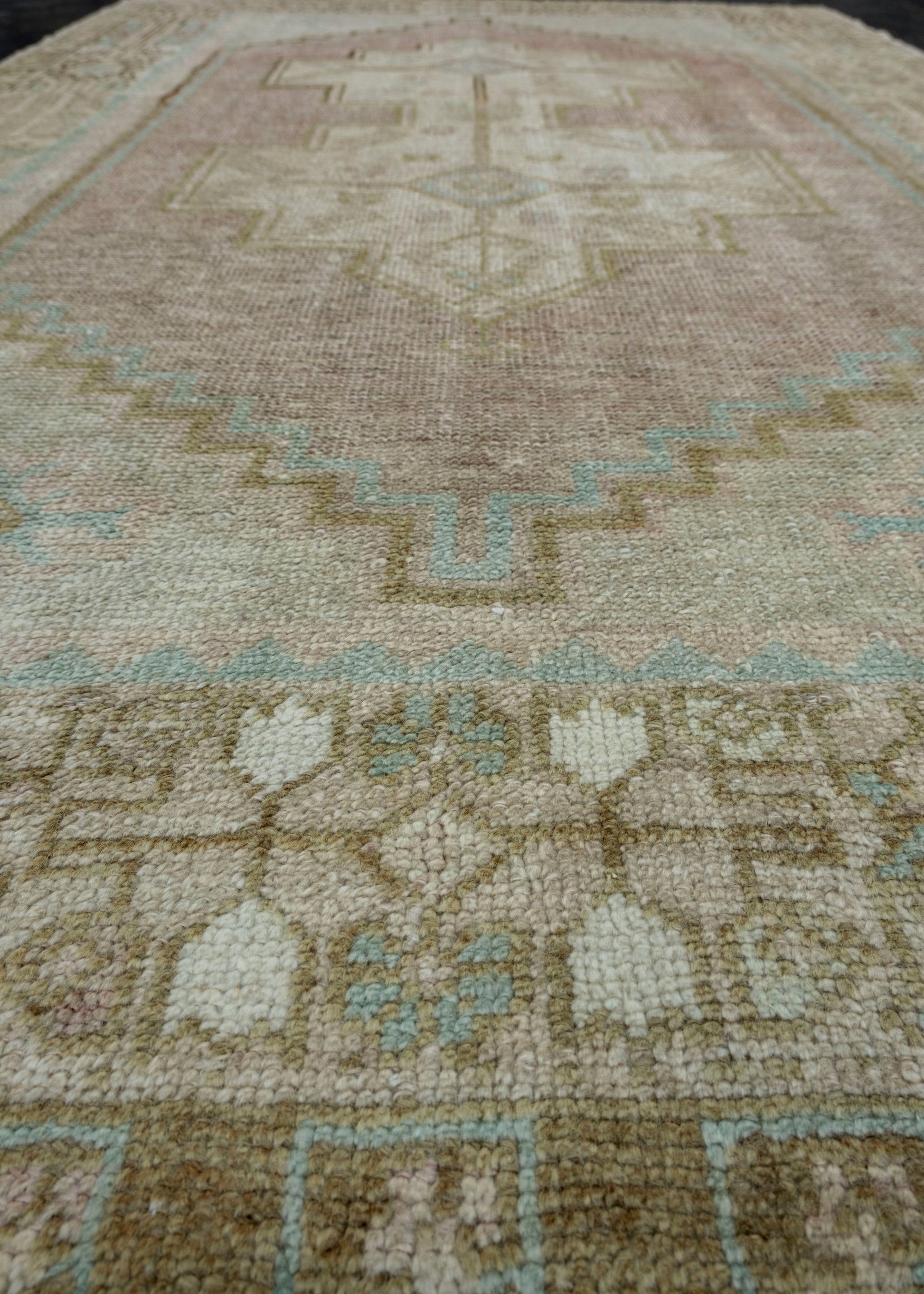 Turkish Vintage Anatolian Rug 4' x 6'5" #17115