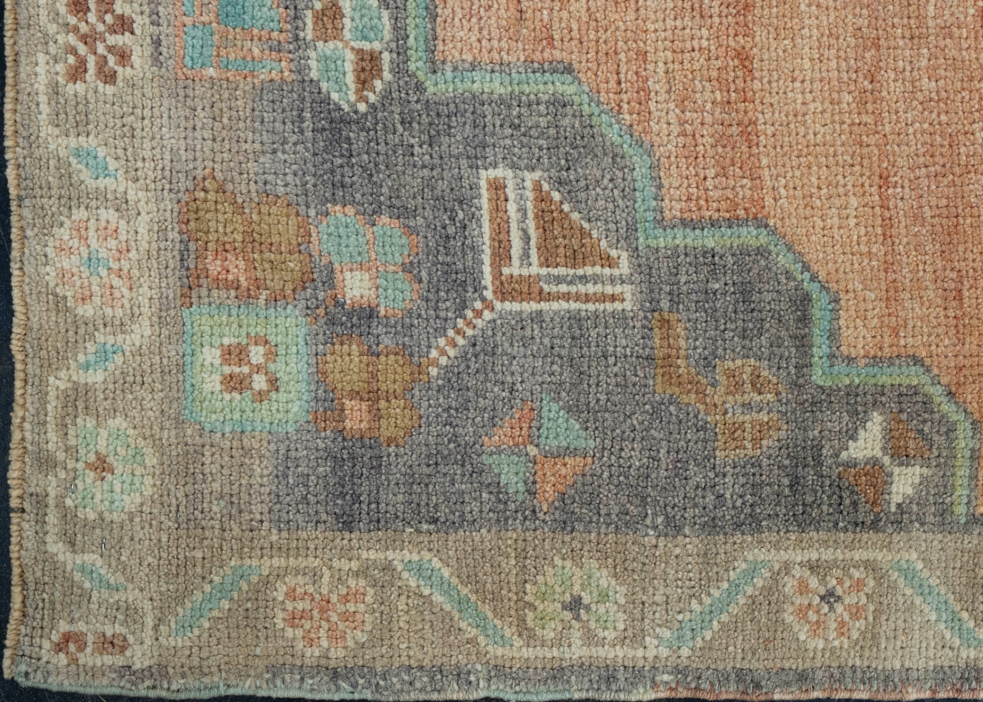 Turkish Vintage Rug 3'5" x 5'9" #17419
