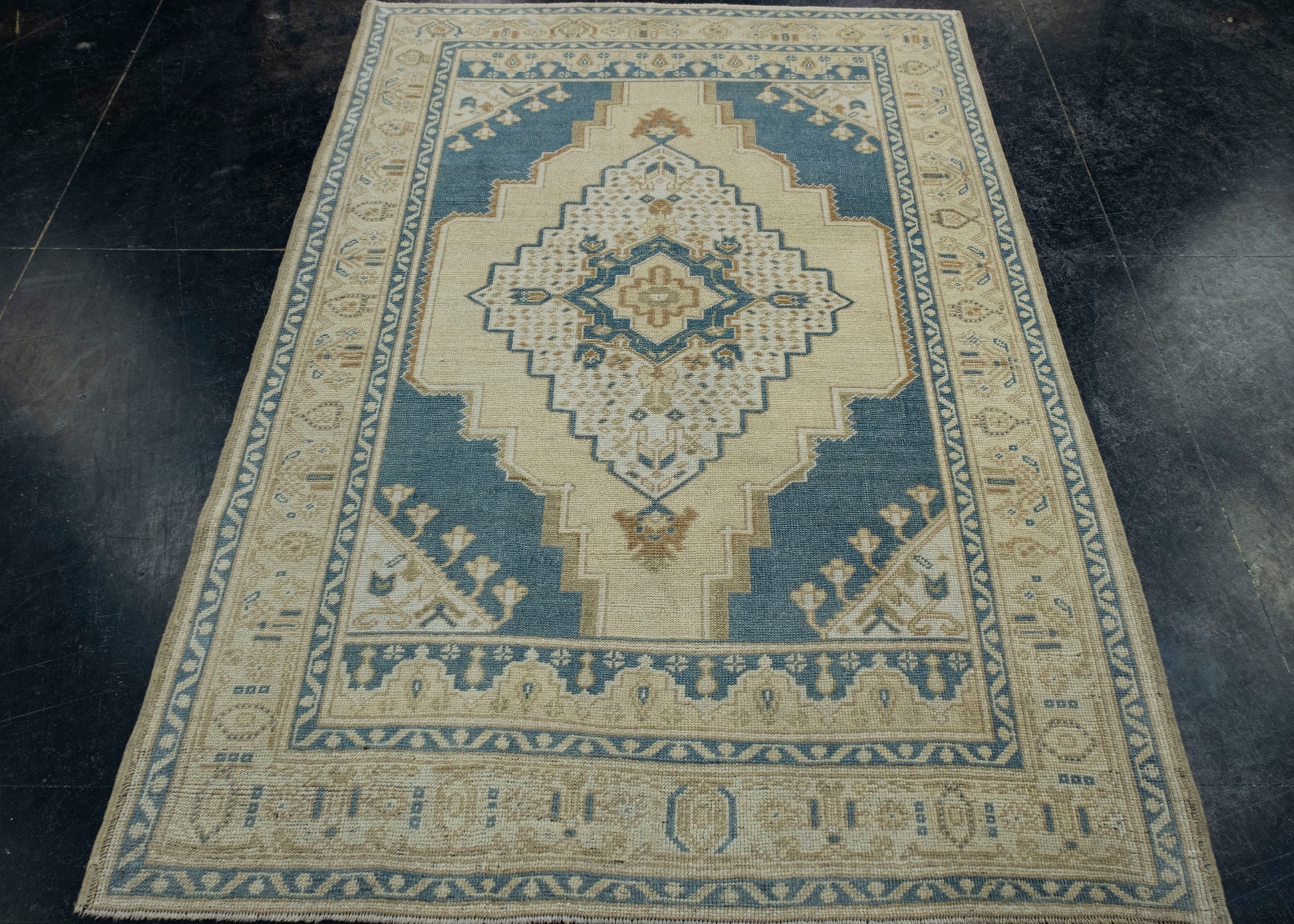 Turkish Anatolian Rug 4'1" x 6' #17578